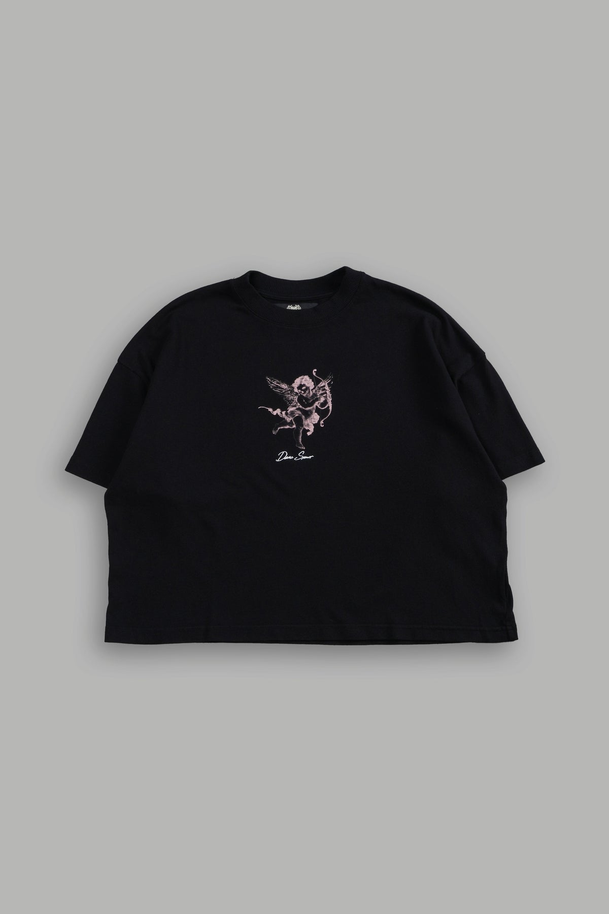 Cherub and the Skull "Premium" (Cropped) Tee in Black - imagem 3