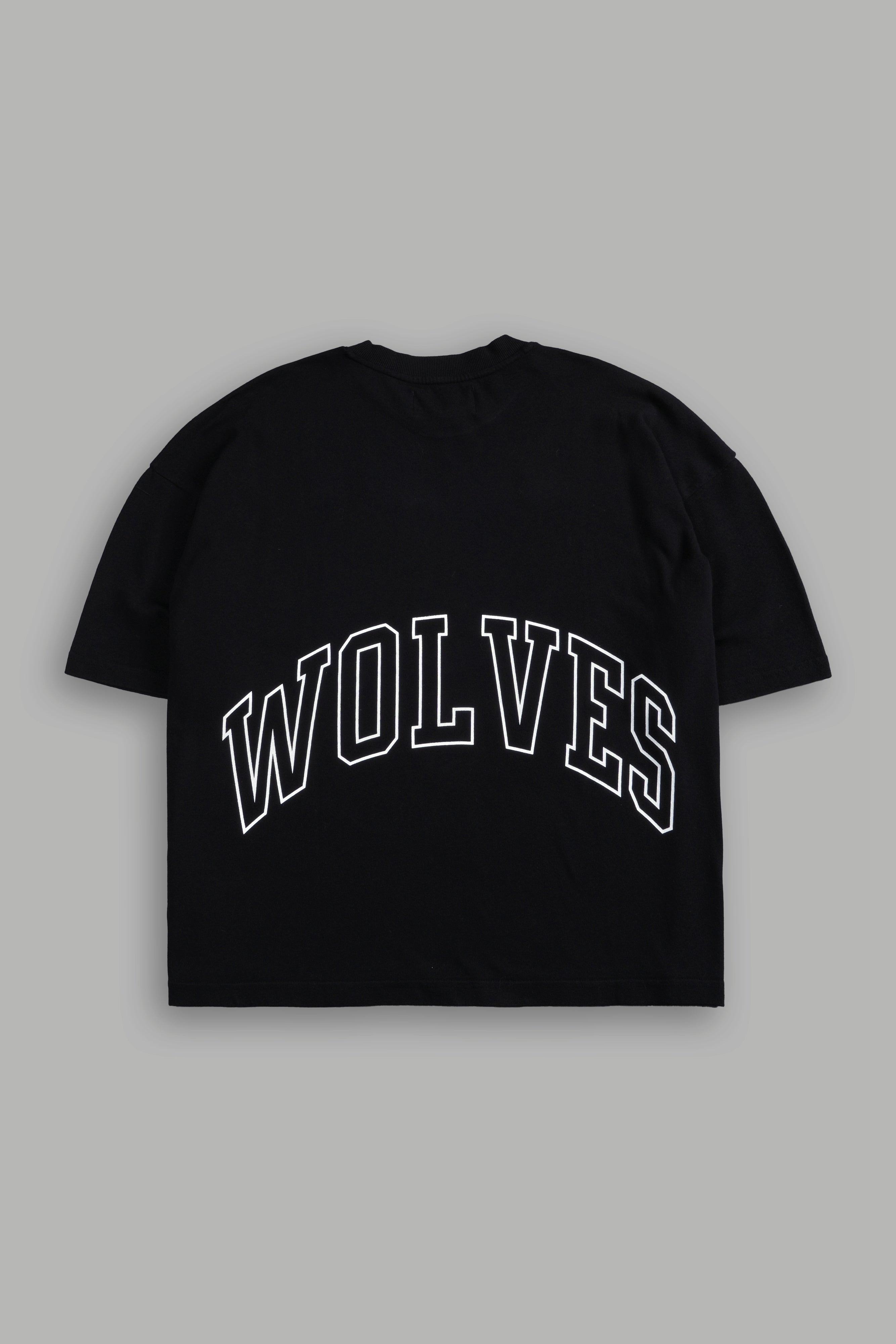 Wolf of the Flame Premium "Box Cut" Tee in Black — imagem 3