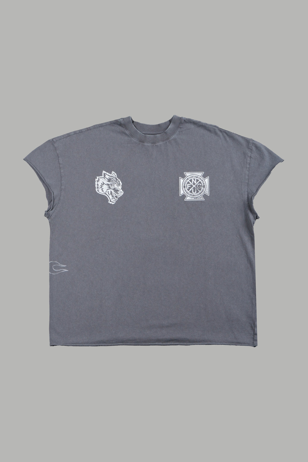 Wolves Club Cherub Grunge Mid Length Raw Hem Cap Sleeve Tee In Slate Gray - imagem 3
