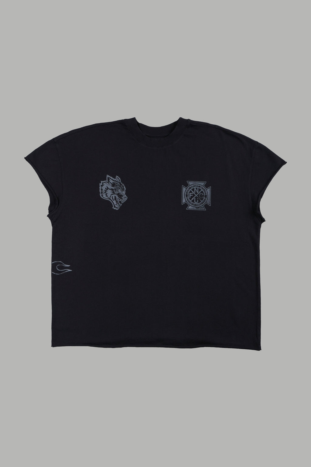 Wolves Club Cherub Grunge Mid Length Raw Hem Cap Sleeve Tee In Black - imagem 3