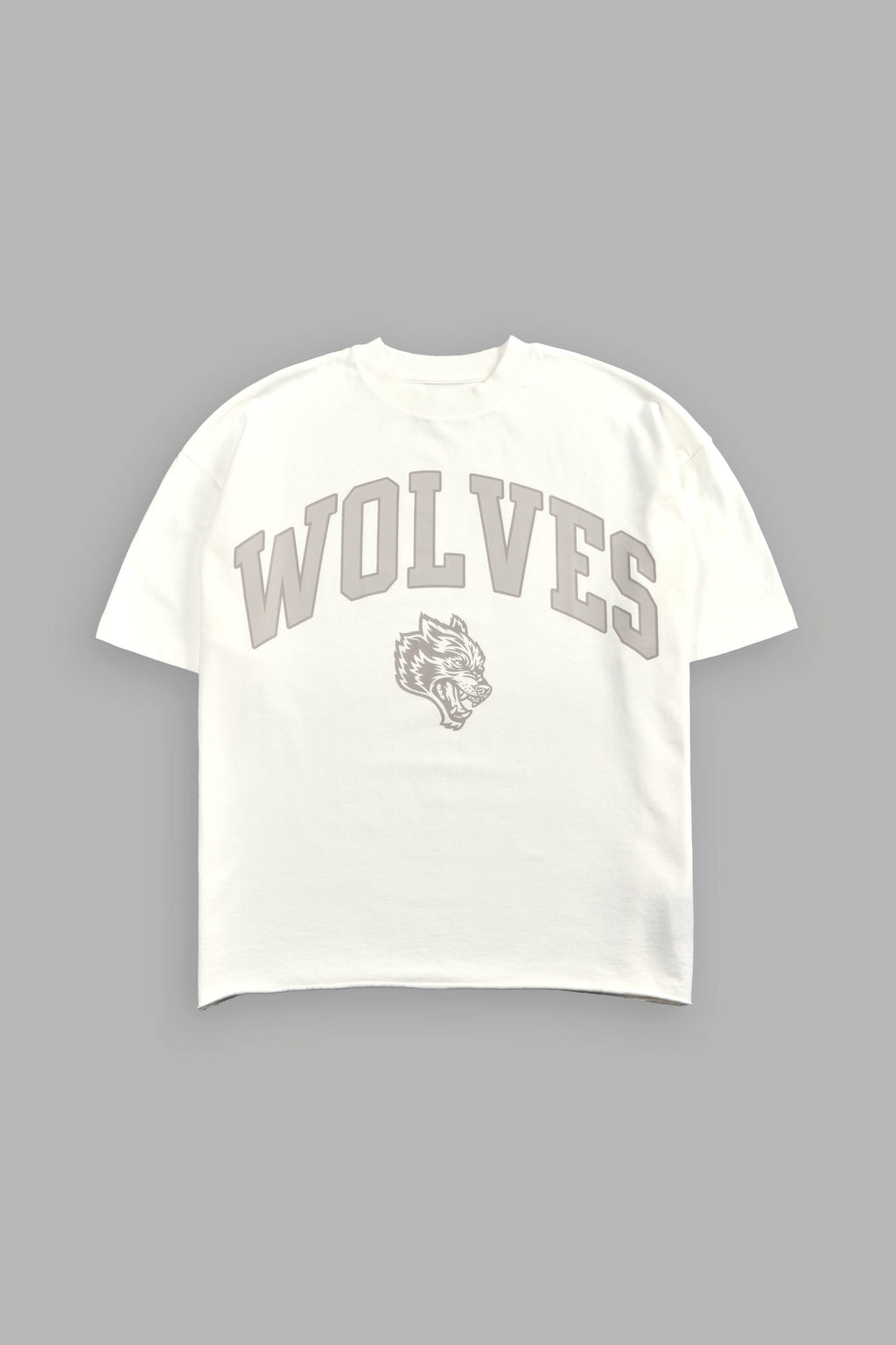 Loyalty Frvr Grunge Mid Length Raw Hem Tee in Cream — imagem 1