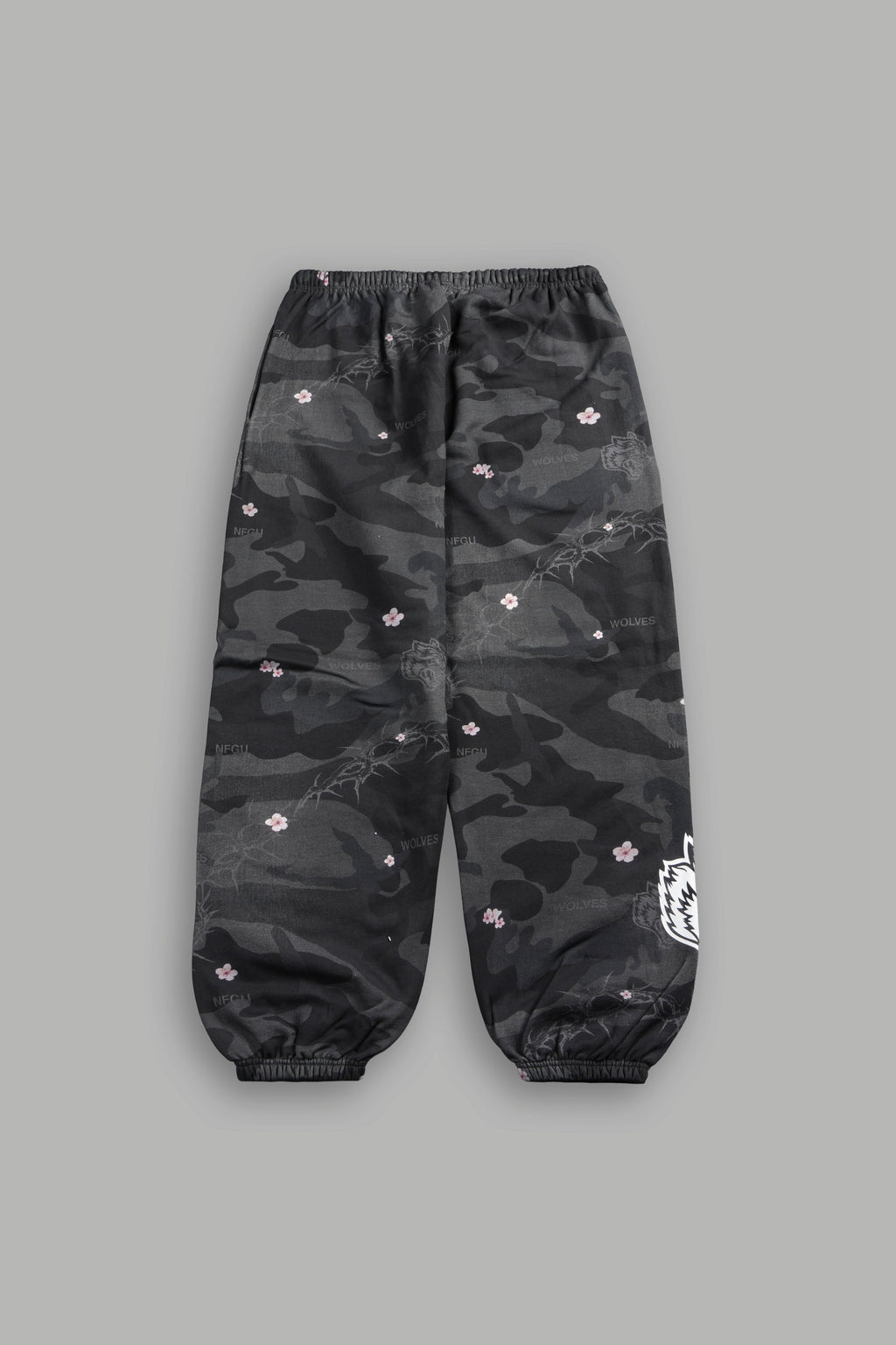 Wolf Chopper Lightweight Lounger Sweat Pants in Warrior In A Garden Black Camo - imagem 2