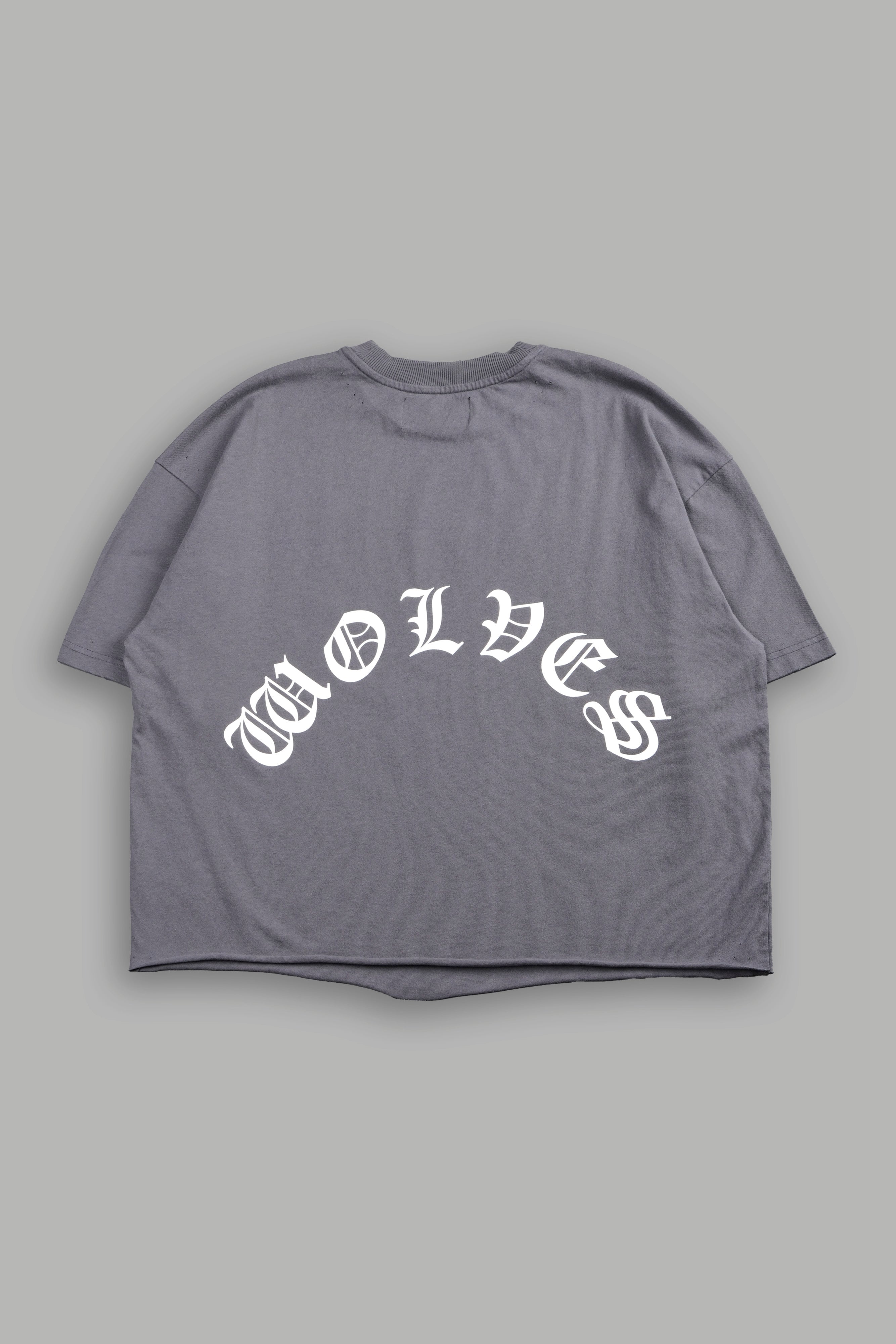 Okami Inferno Distressed Grunge Box Cut Tee V2 in Slate Gray — imagem 3
