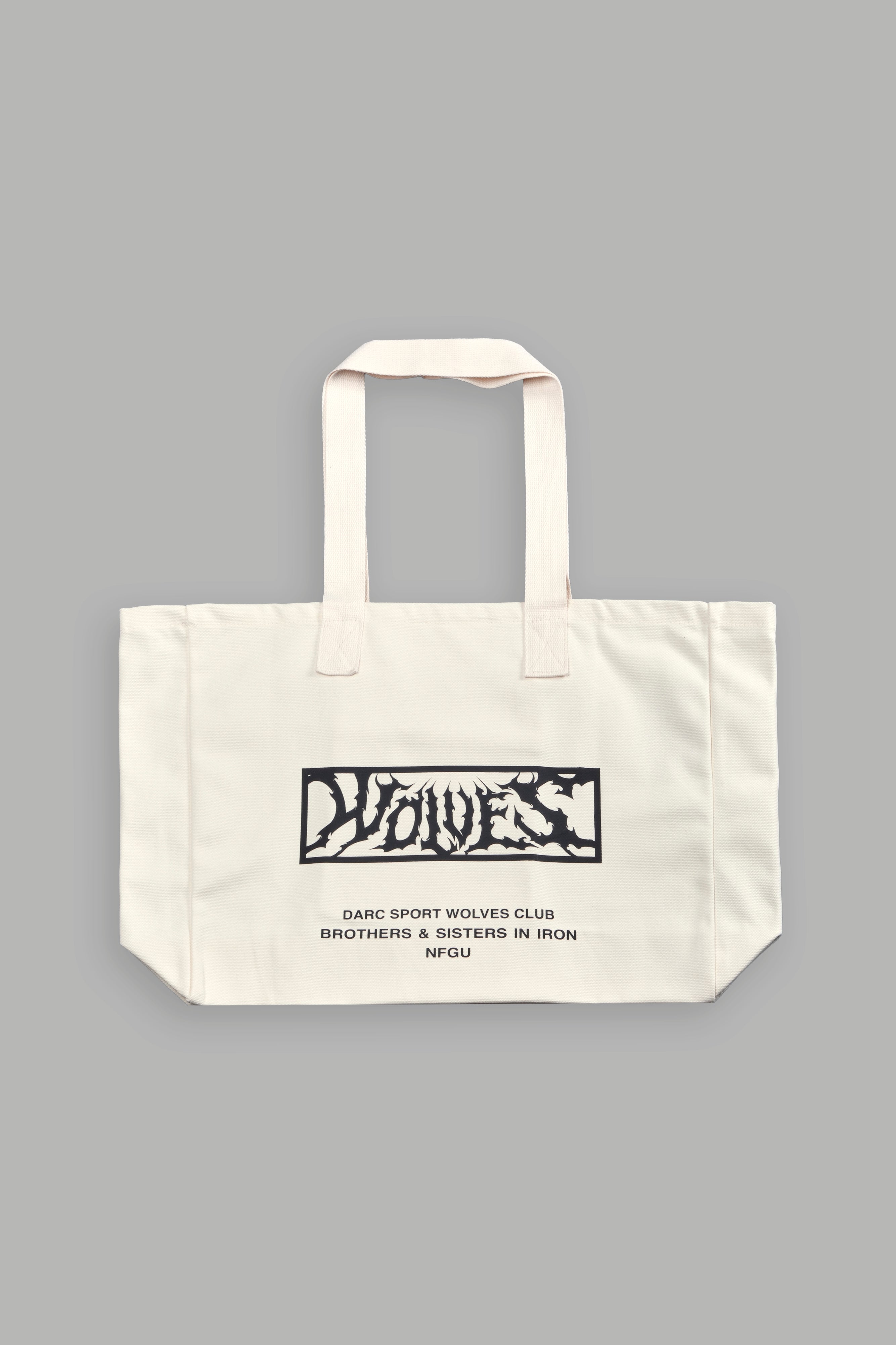 Shielded Heart Canvas Tote Bag in Cream — imagem 2