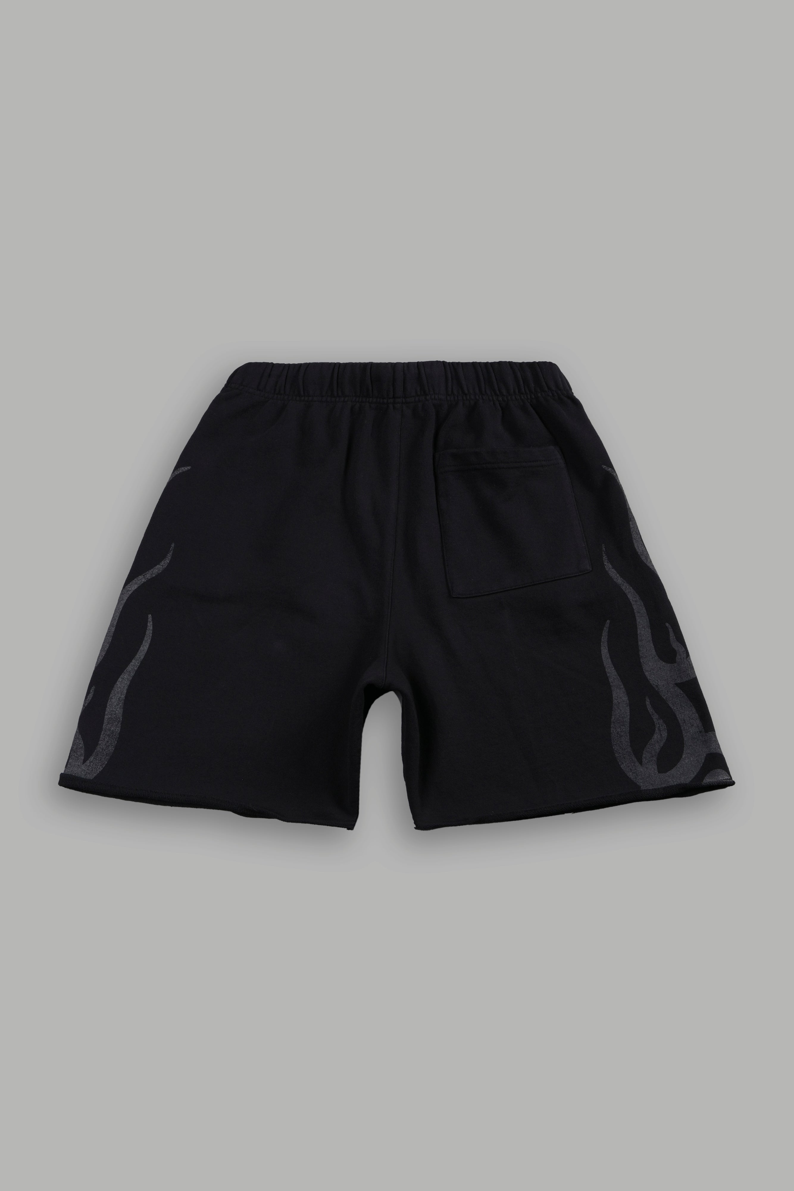 Fight Or Flight Grunge Oversized Raw Hem Post Lounge Sweat Shorts in Black — imagem 3