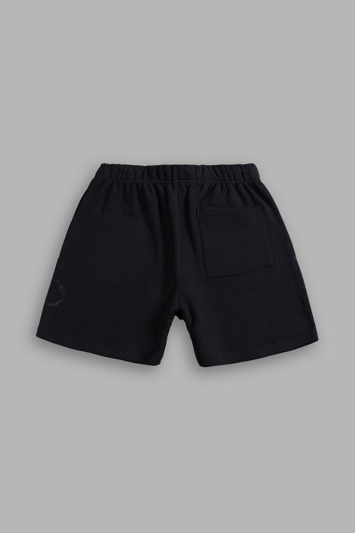 Fallen Cherub Oversized Post Lounge Sweat Shorts in Black - imagem 2