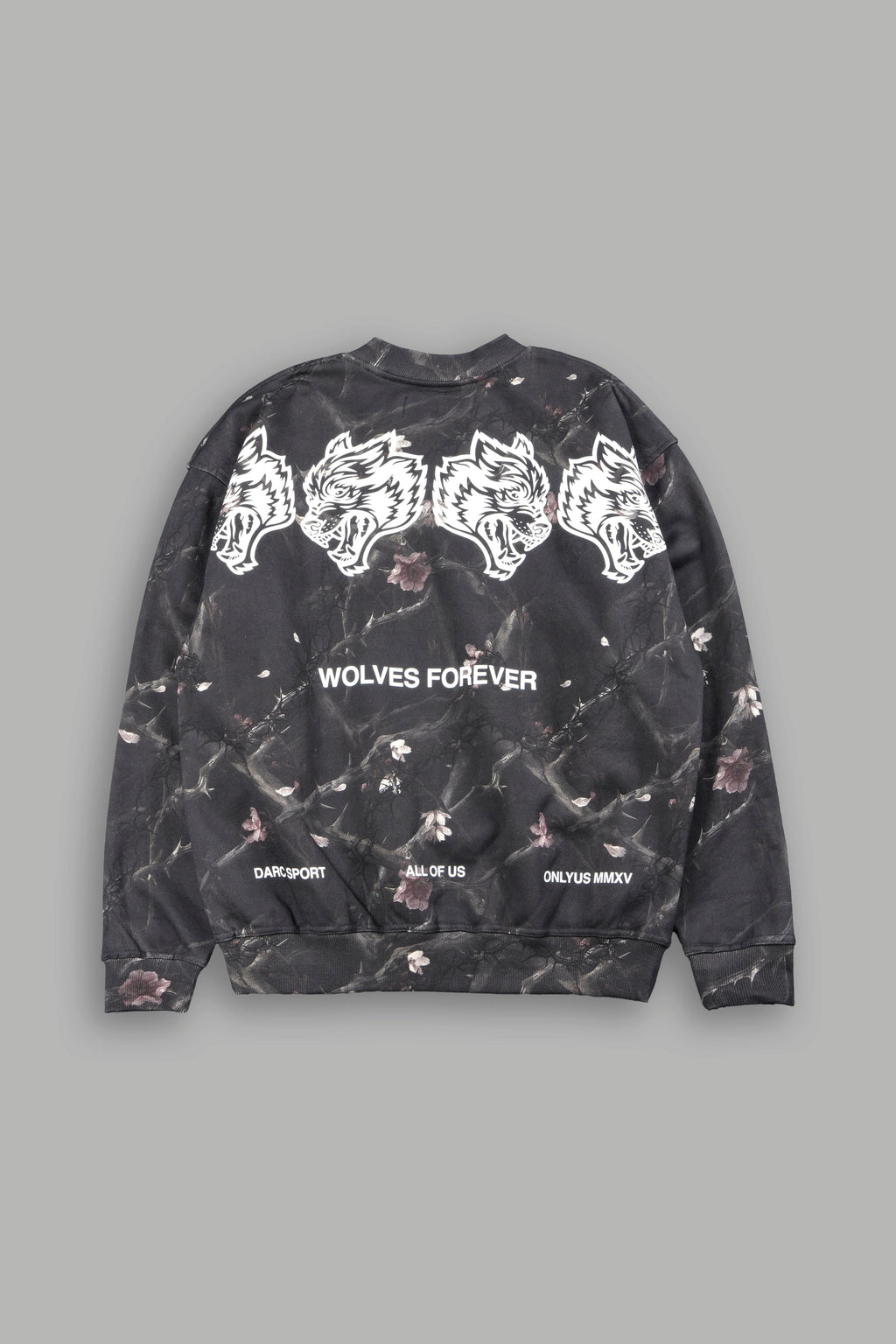 Wolves Have Your Back London Crewneck In All Of Us Camo - imagem 5