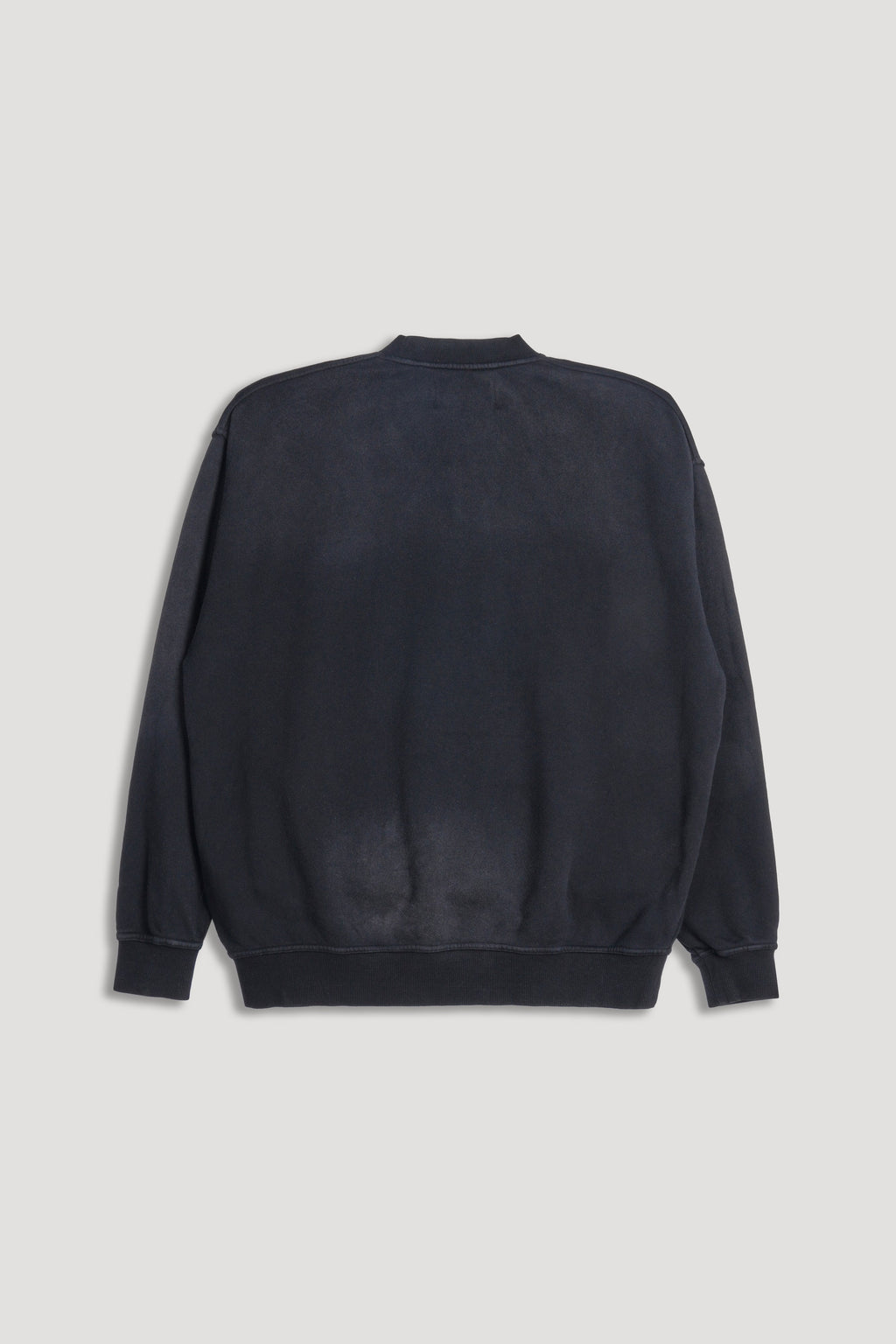 Loyalty London Crewneck in Black Sun Fade/Black — imagem 5