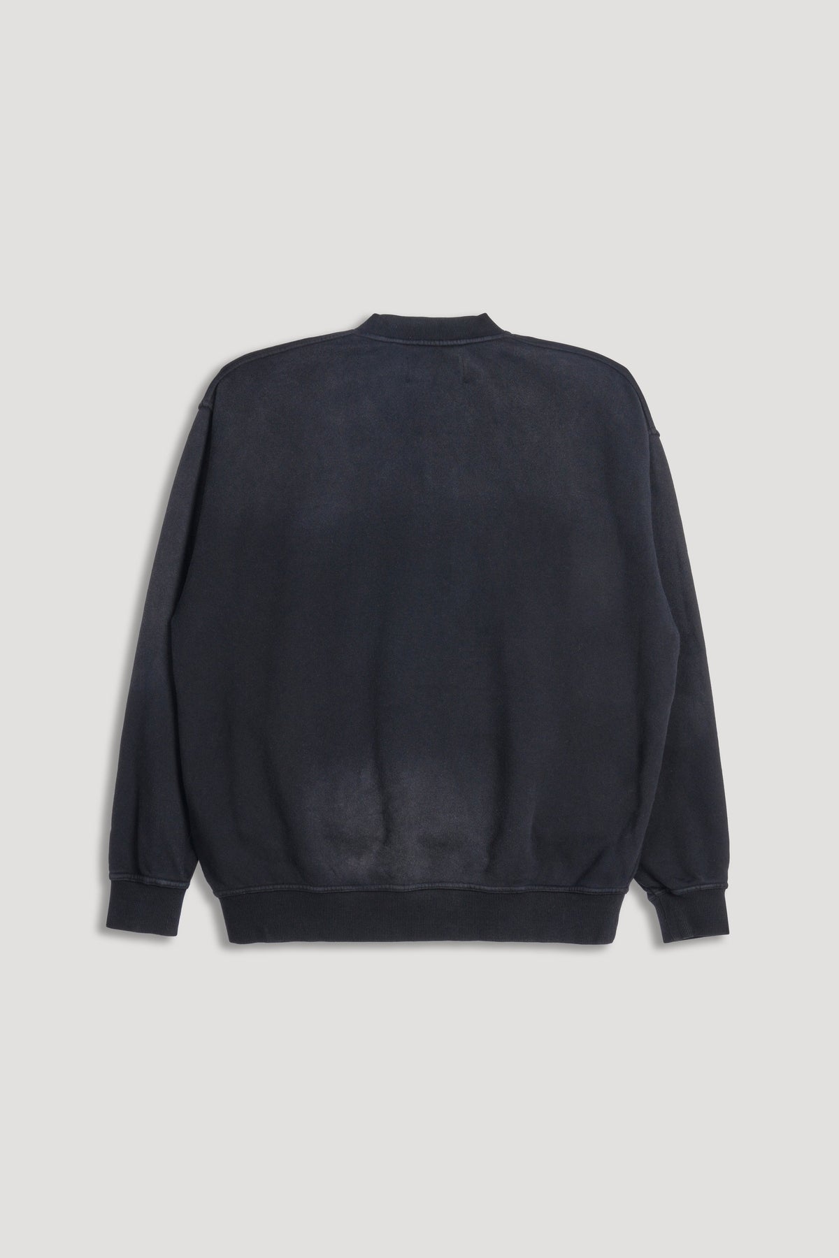 Loyalty London Crewneck in Black Sun Fade/Black — imagem 5