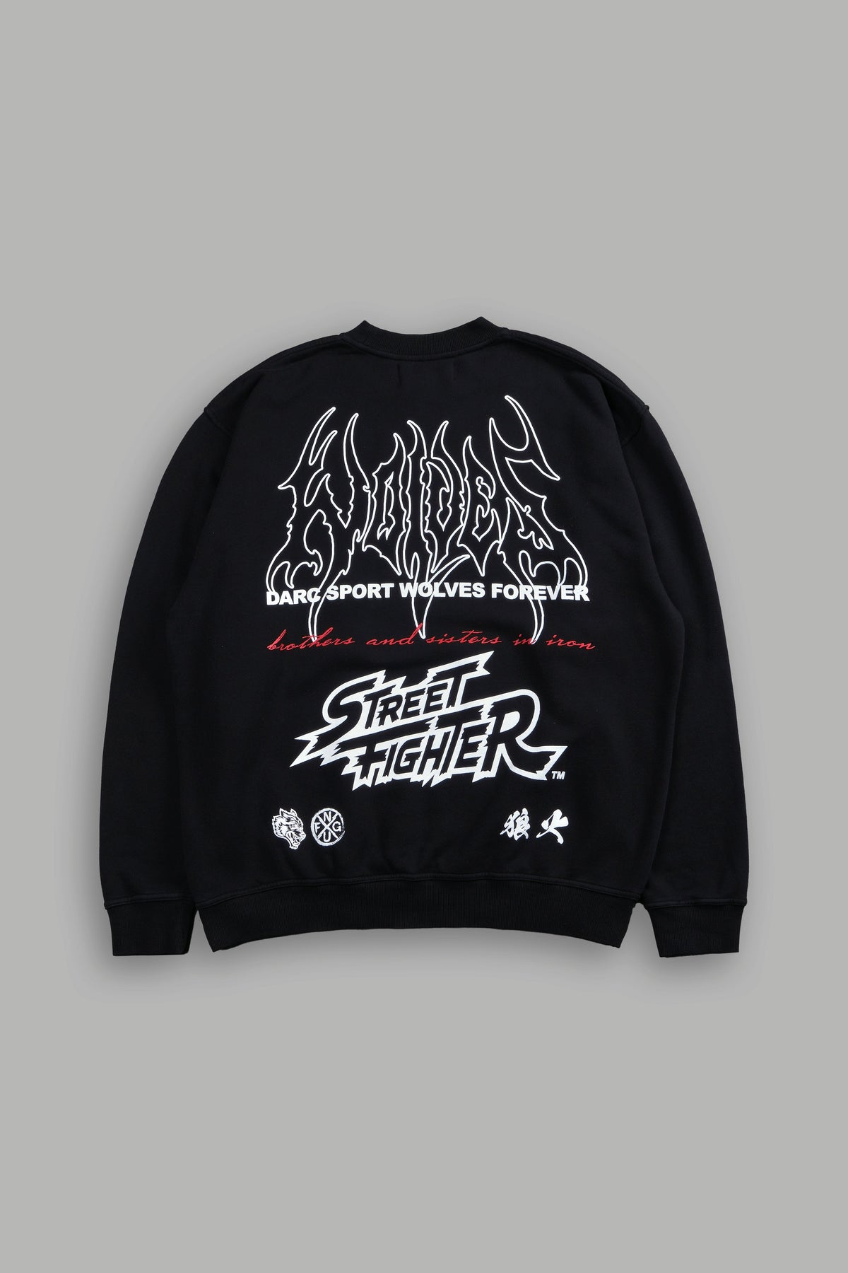 Final Boss Unisex London Crewneck in Black - imagem 1