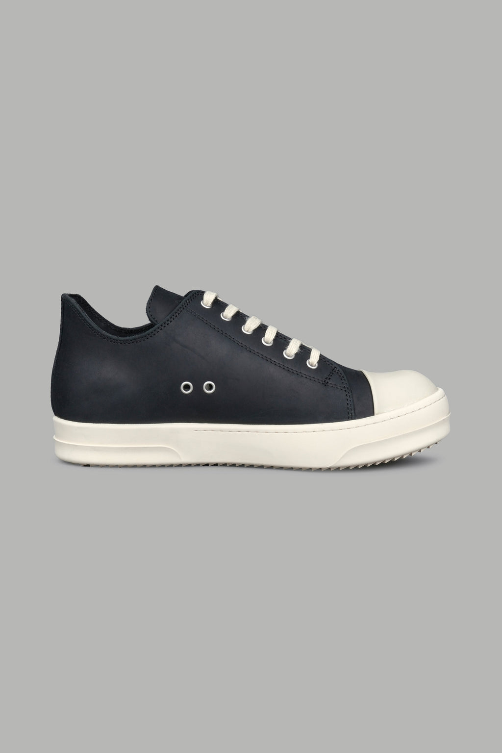 Venice Low Top Shoe in Black/Cream - imagem 2