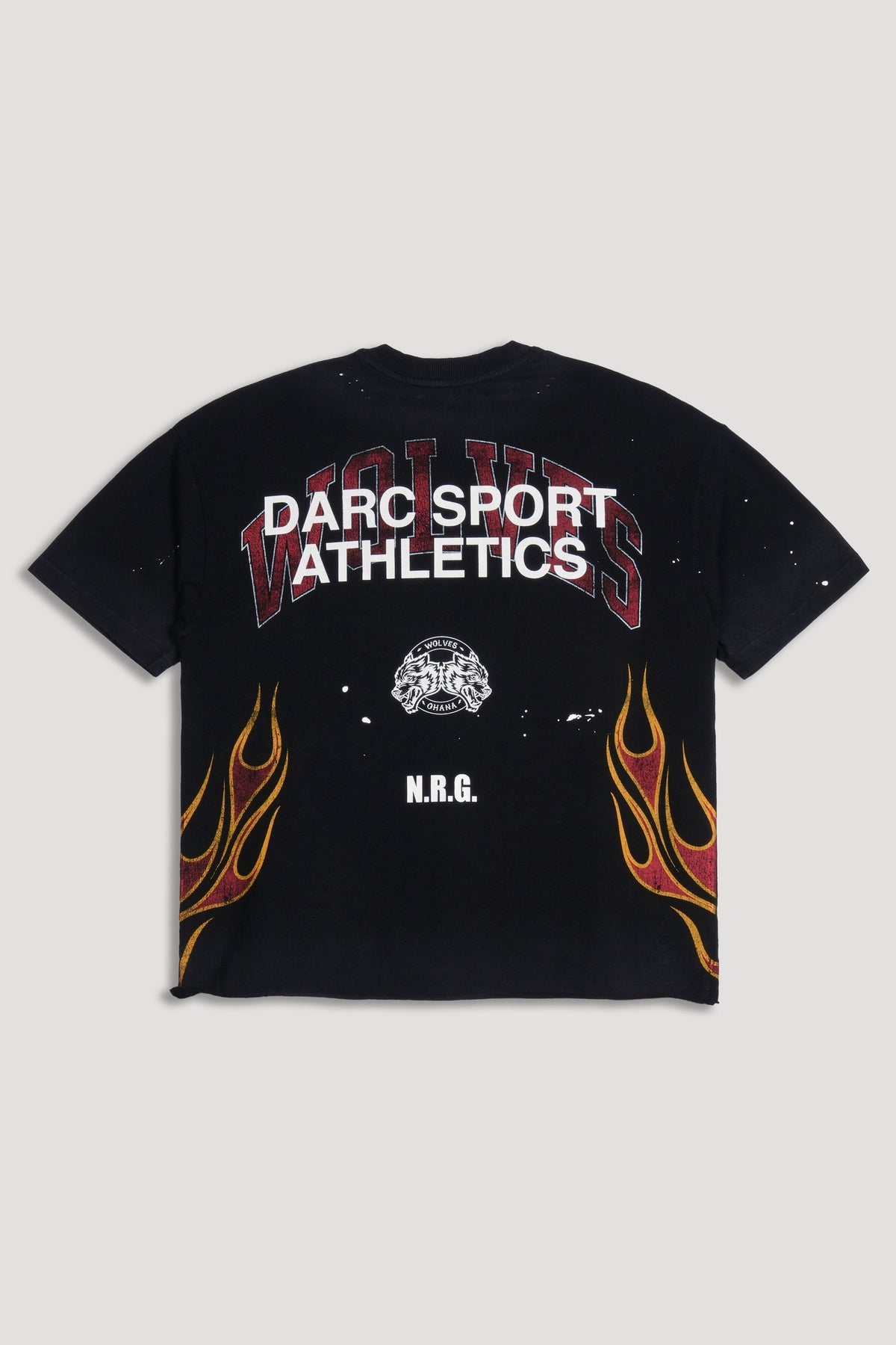Hot Rod Distressed Grunge Mid Length Raw Hem Tee in Black Drift Wash — imagem 3