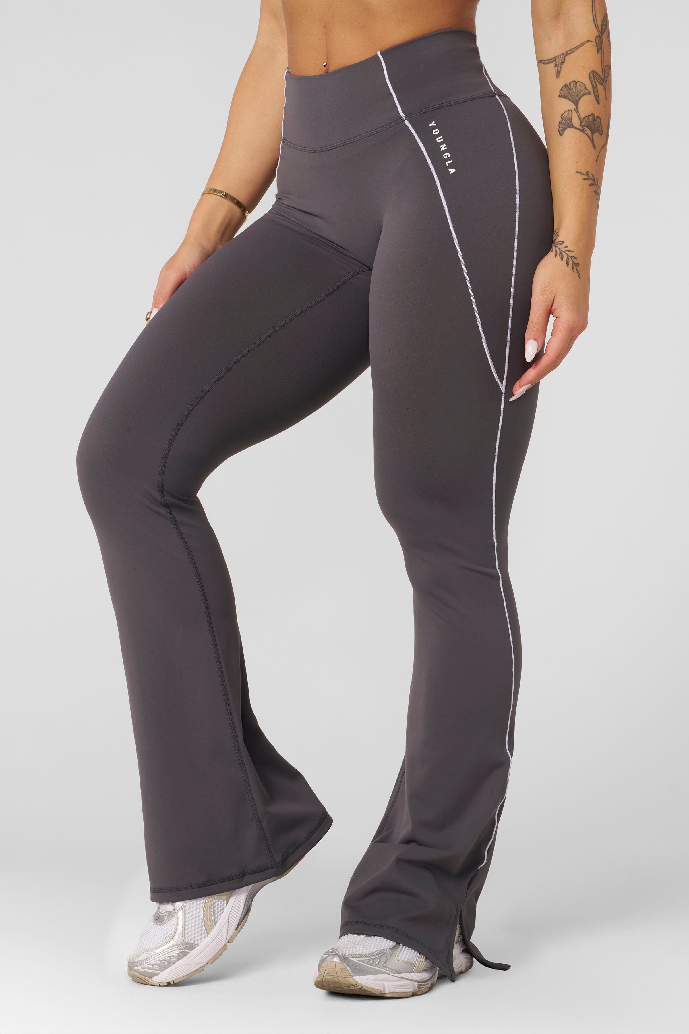 W285 - Elevate Flare Leggings — imagem 7