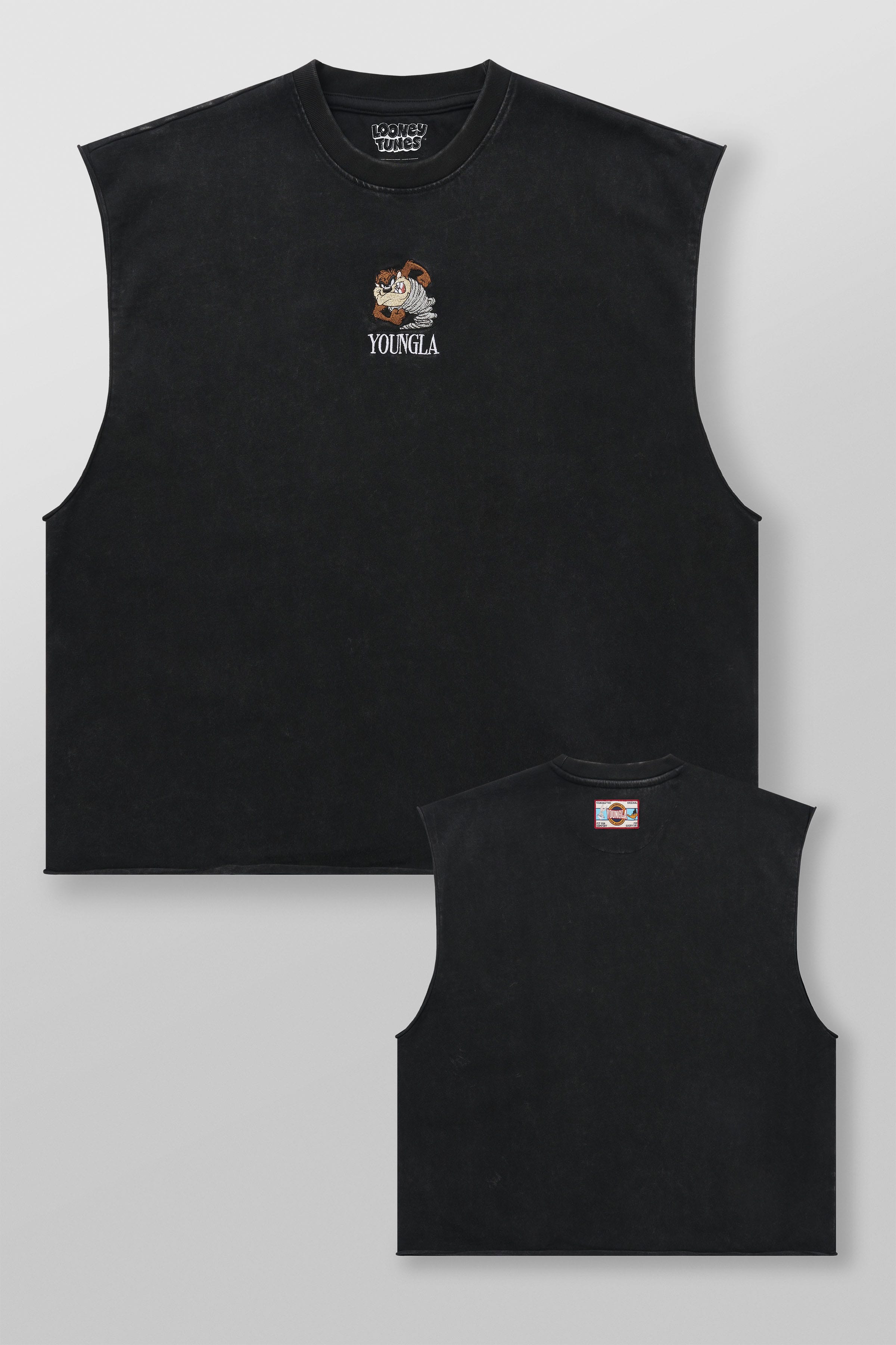 3107 - Looney Tunes Embroidered Cut-offs — imagem 9