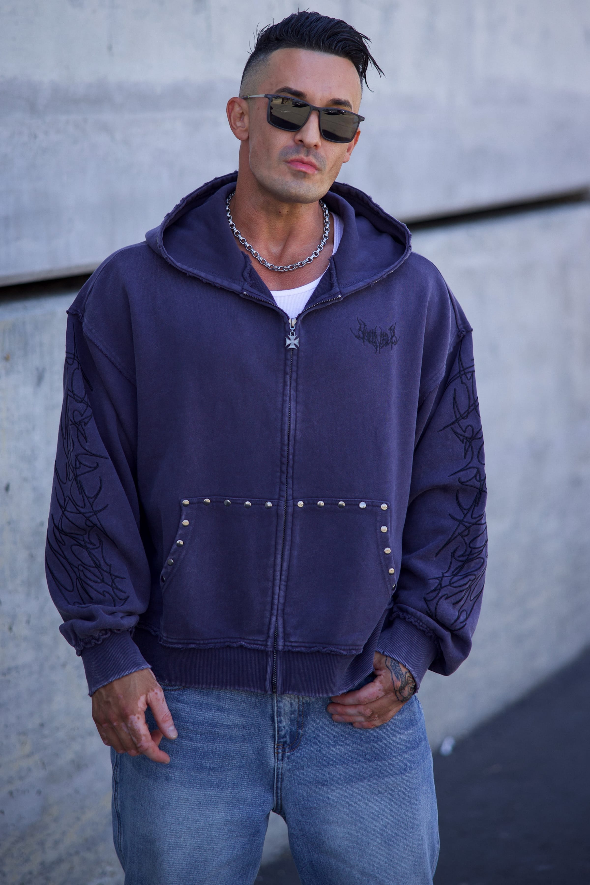 5232 - Tribal Stud Zip-Ups — imagem 2