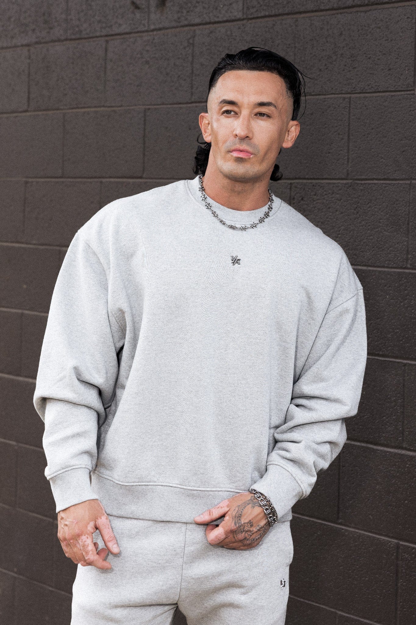5095 - Elevated Essentials - Crewneck — imagem 4