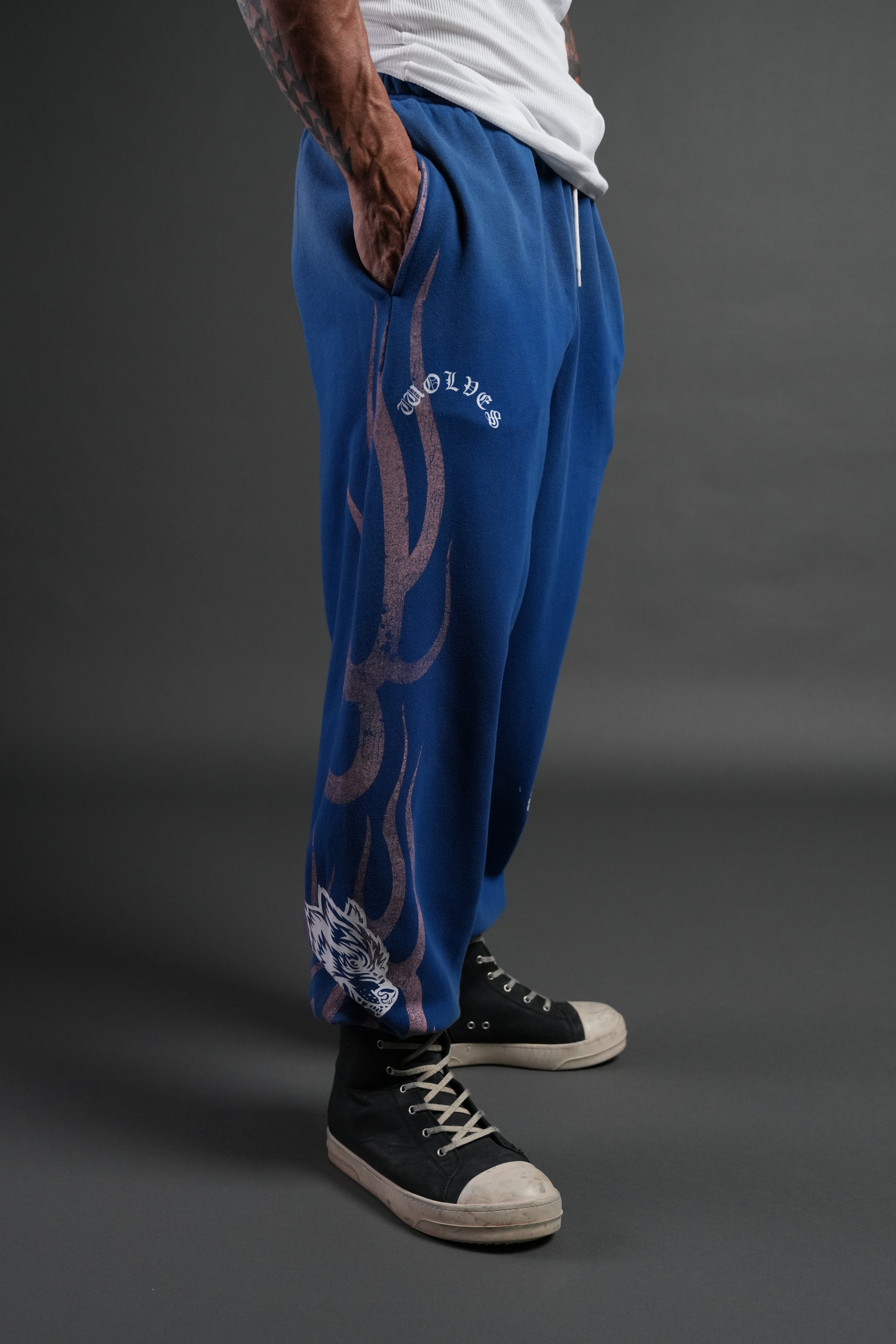 Powerhouse of the Cherub Unisex Lightweight Lounger Sweat Pants in Darc Cobalt Drift Wash — imagem 5