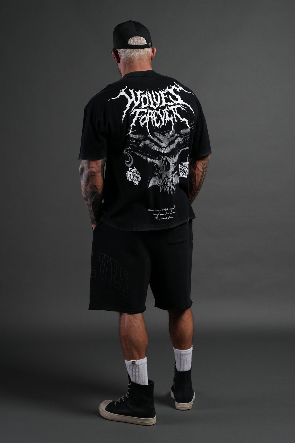 Feed the Beast Premium Oversized Tee in Black — imagem 6