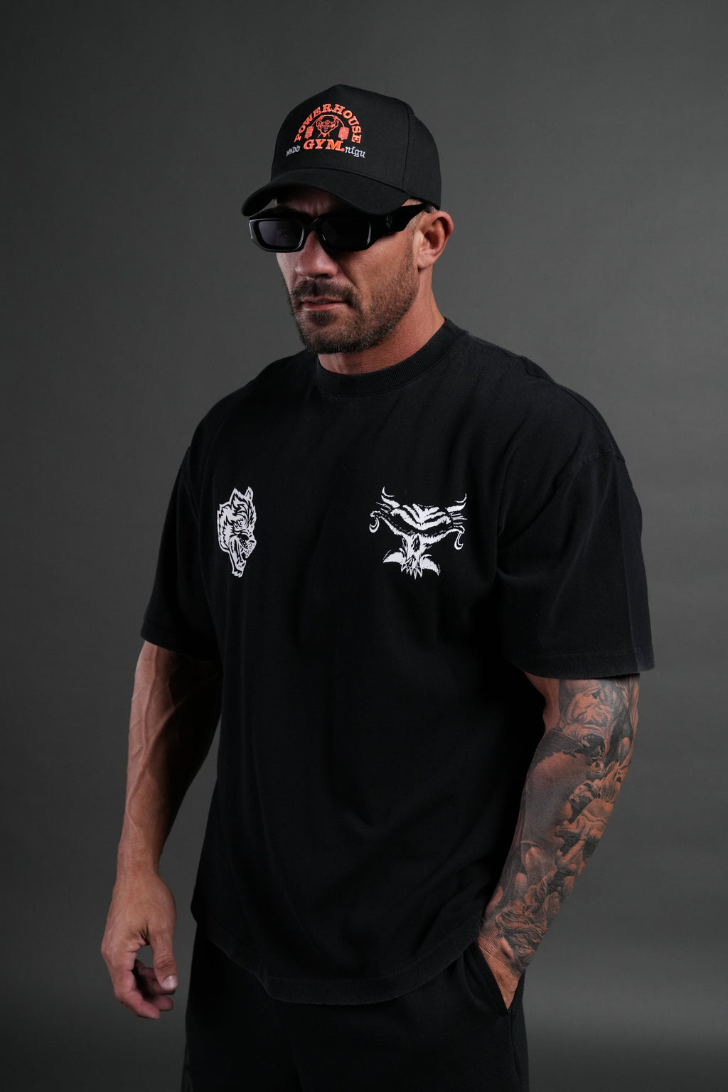 Feed the Beast Premium Oversized Tee in Black — imagem 2