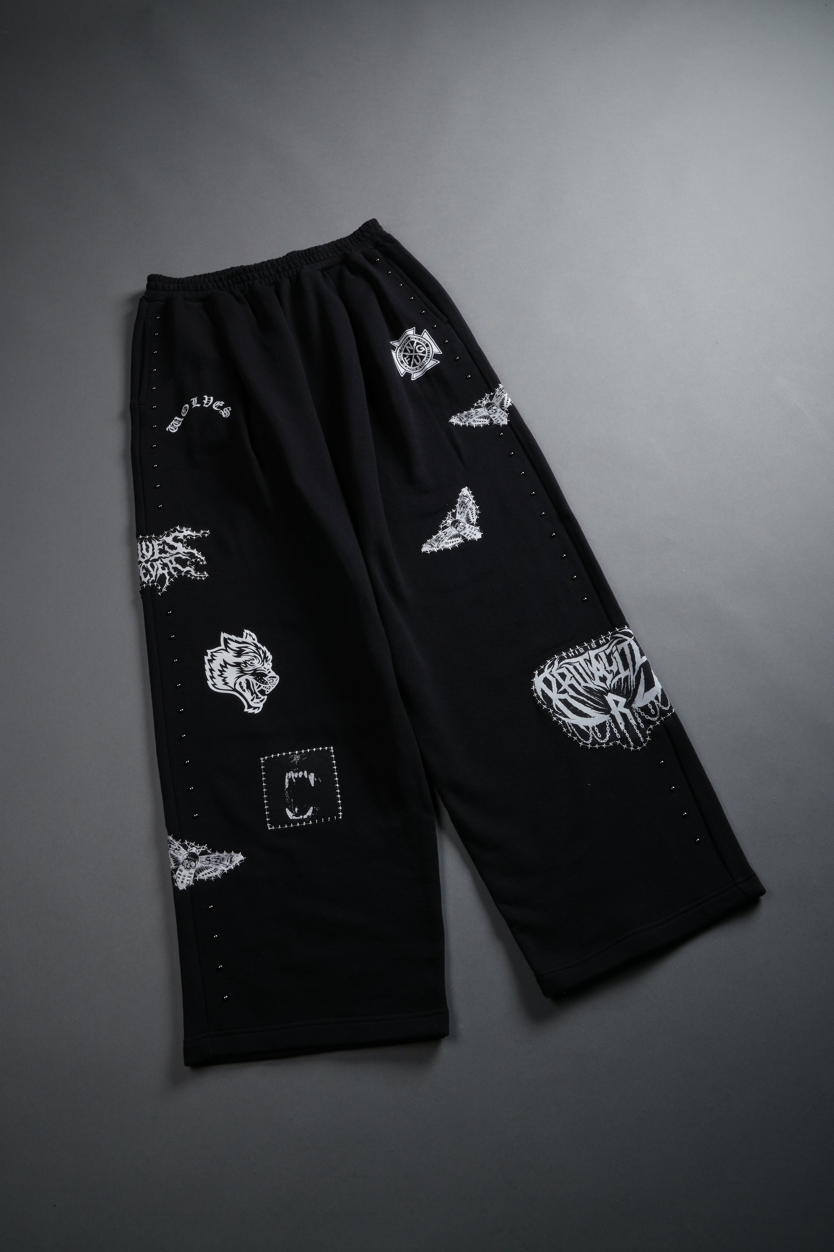 Give it Your All "Yara" Pleated Sweat Pants in Black — imagem 9