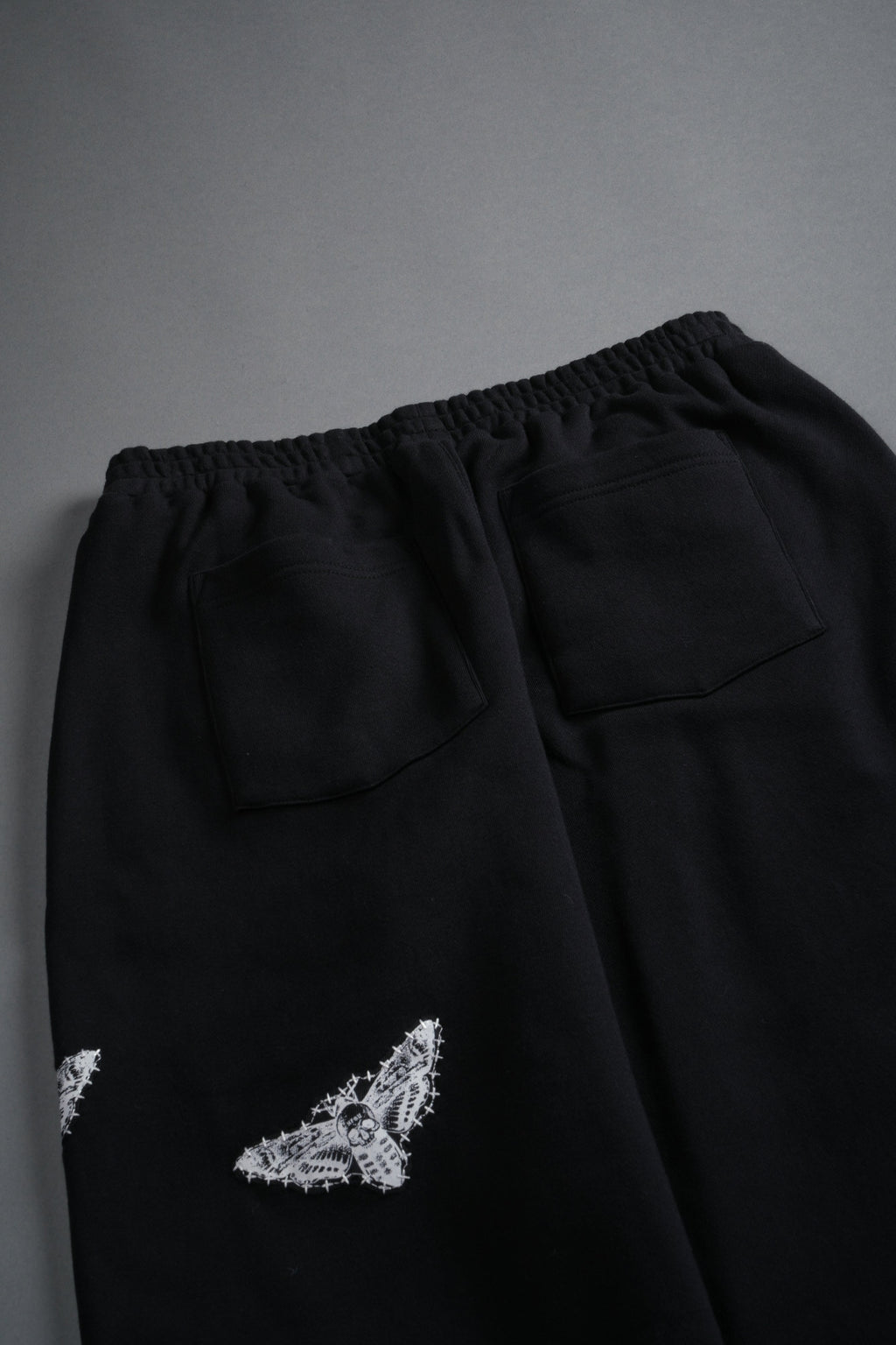 Give it Your All "Yara" Pleated Sweat Pants in Black — imagem 13