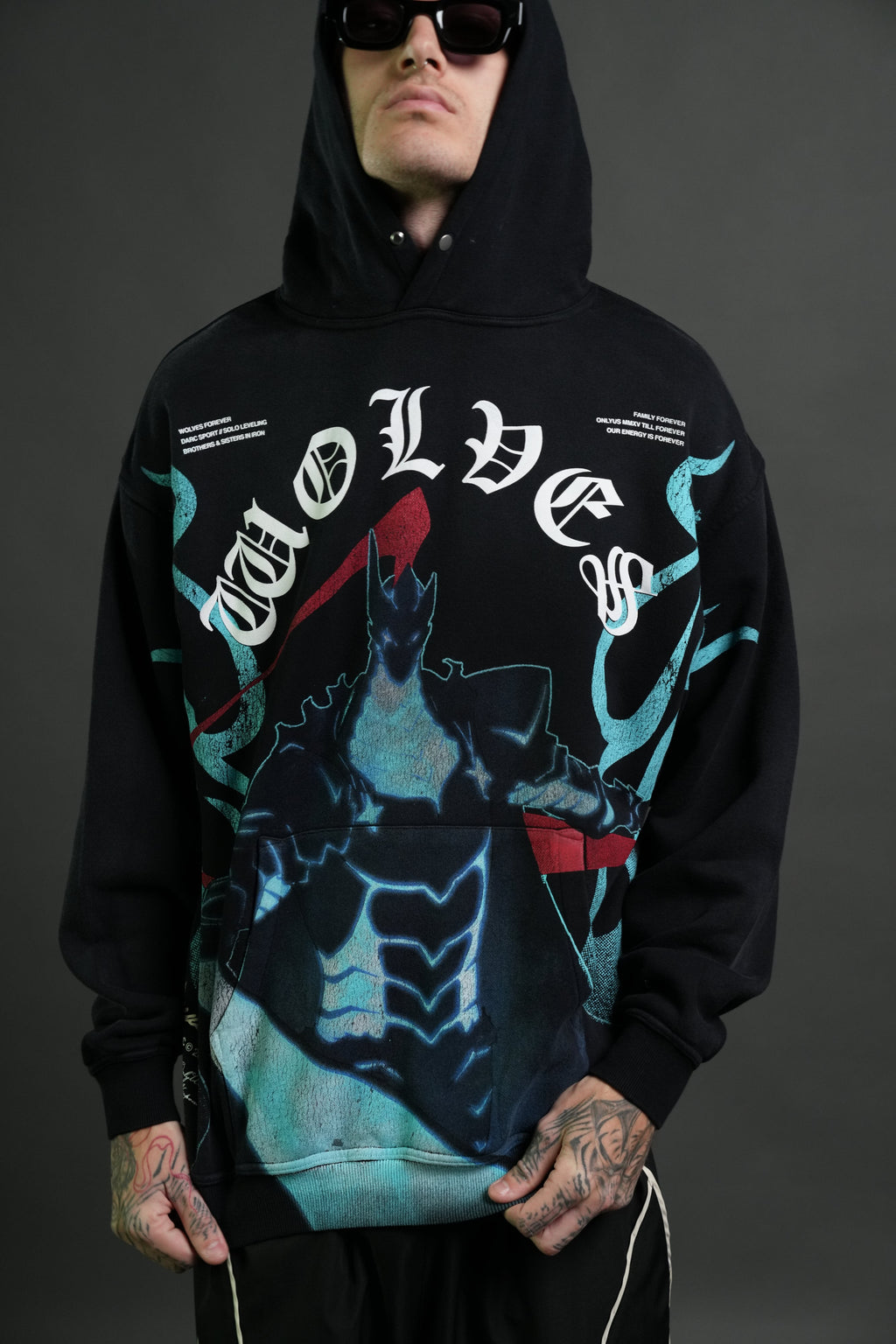 Igris Ascends "Pierce" Hoodie in Black Sun Fade - imagem 7