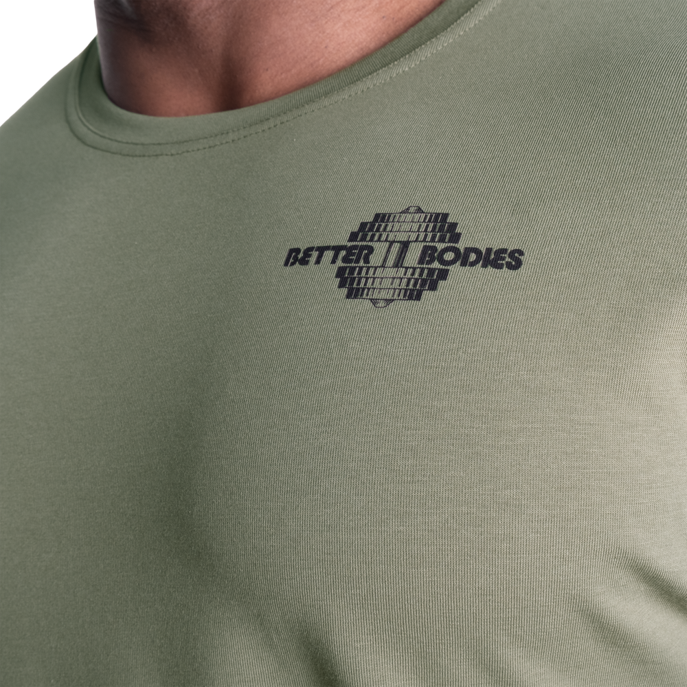 Essential Tapered Tee — imagem 4
