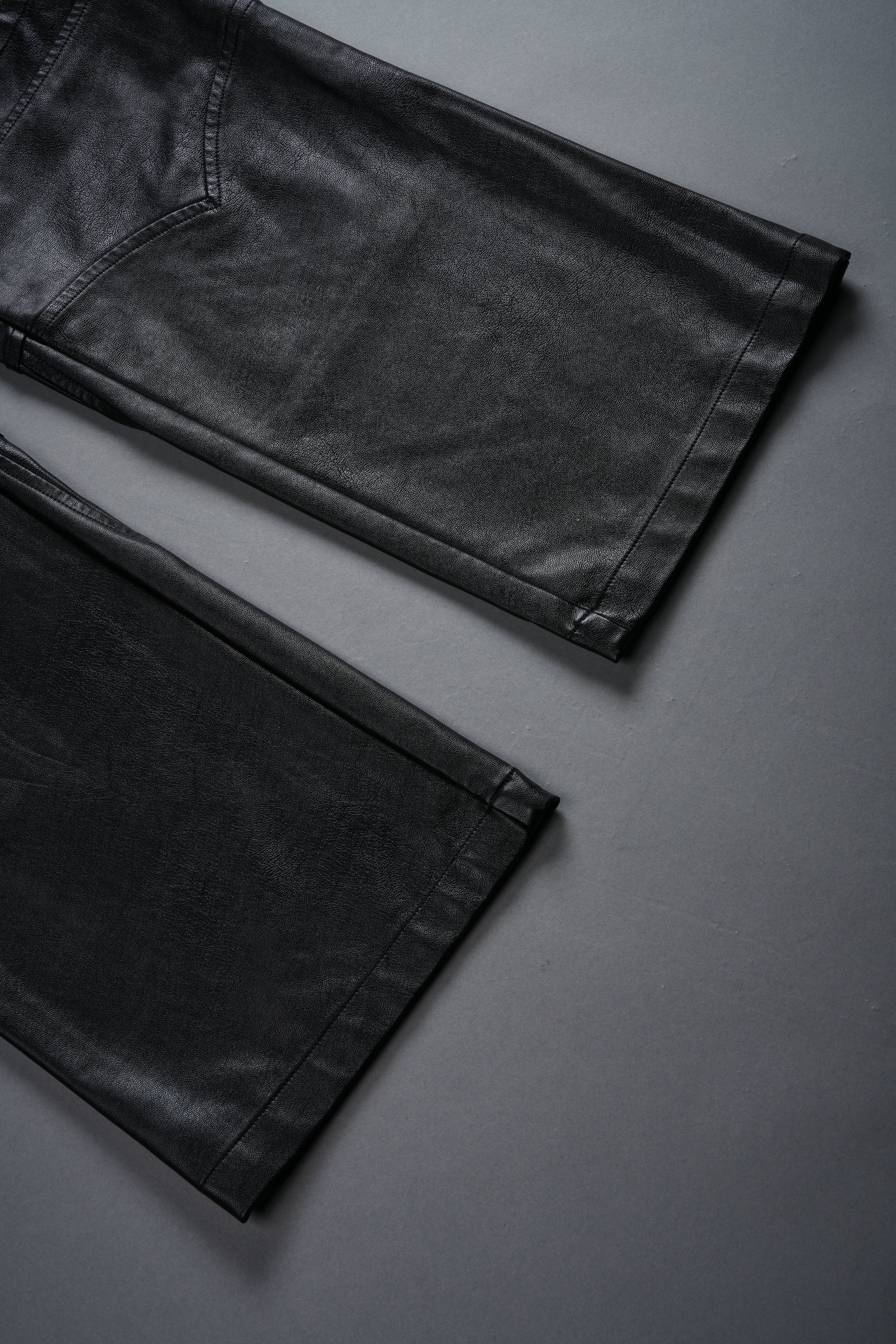 Wolves Chopper McKagan Faux Leather Pants in Black — imagem 9