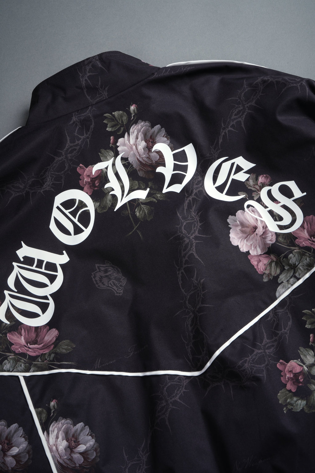 Wolf Chopper Quinn Track Jacket in Black Rose Thorn - imagem 11
