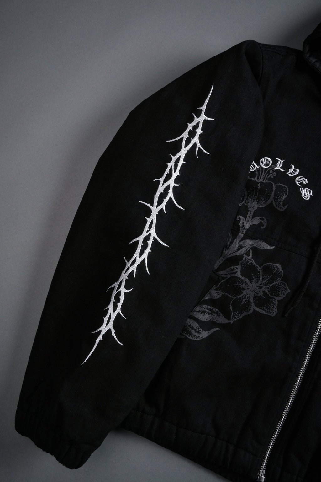 Wolves Pray Calaway Jacket in Distressed Black - imagem 5