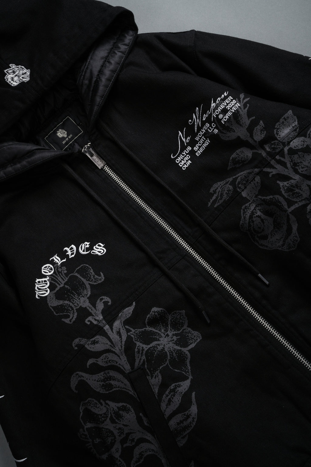 Wolves Pray Calaway Jacket in Distressed Black - imagem 6