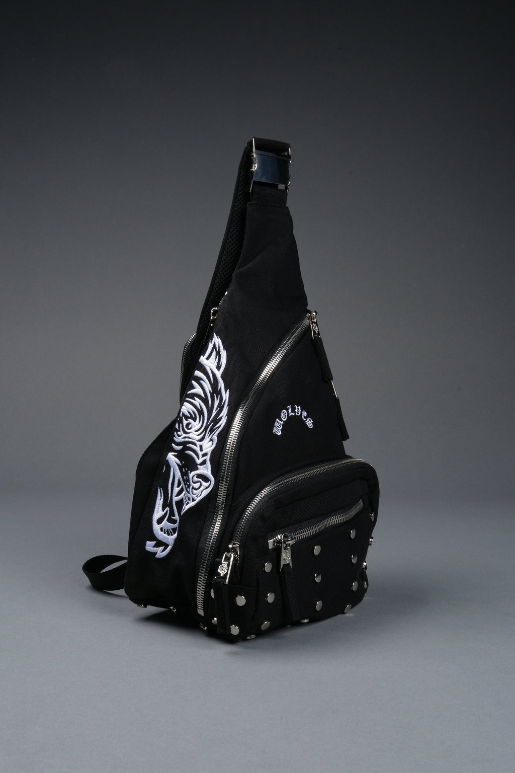 Wolf Head Ronin Side Bag in Black - imagem 3