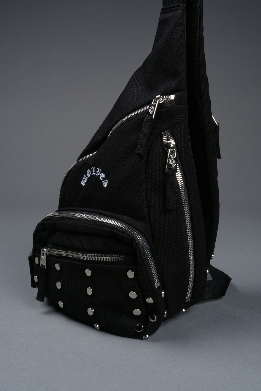 Wolf Head Ronin Side Bag in Black - imagem 4