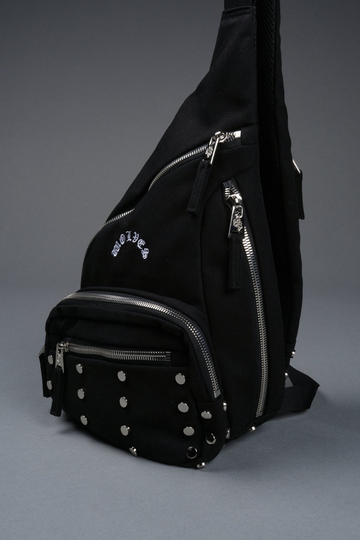 Wolf Head Ronin Side Bag in Black - imagem 4