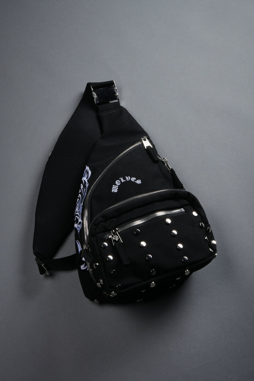 Wolf Head Ronin Side Bag in Black - imagem 6