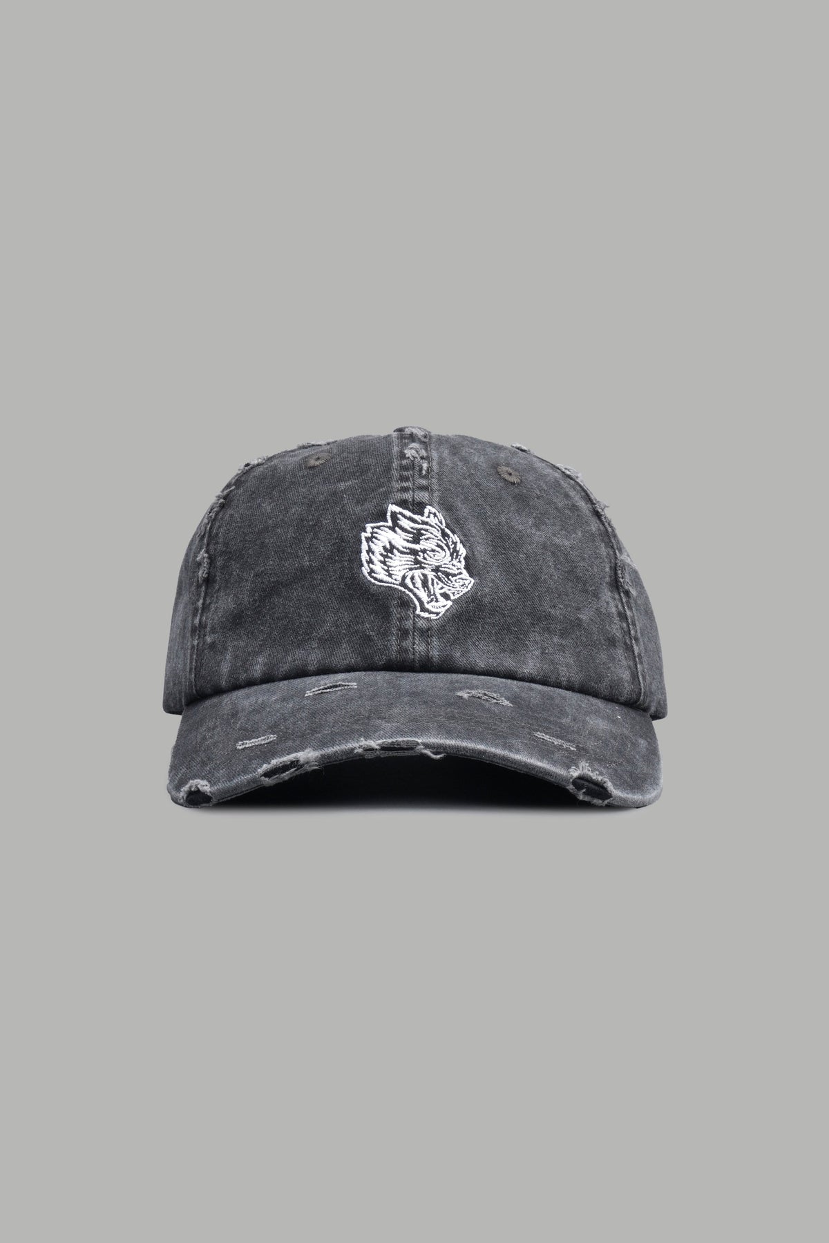 Wolf Head Distressed Dad Hat In Black - imagem 1