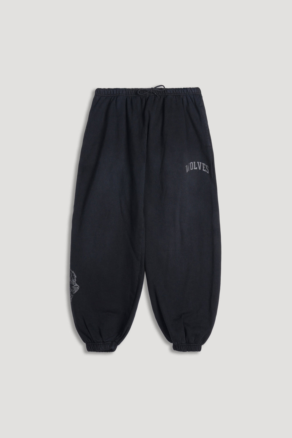 Big Wolf Loyalty  Lounger Sweat Pants in Black Sunfade/Black — imagem 6