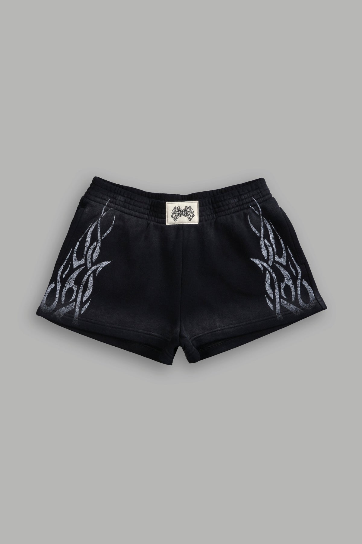 Finite Flame Ellie Sweat Shorts in Black Drift Wash - imagem 3