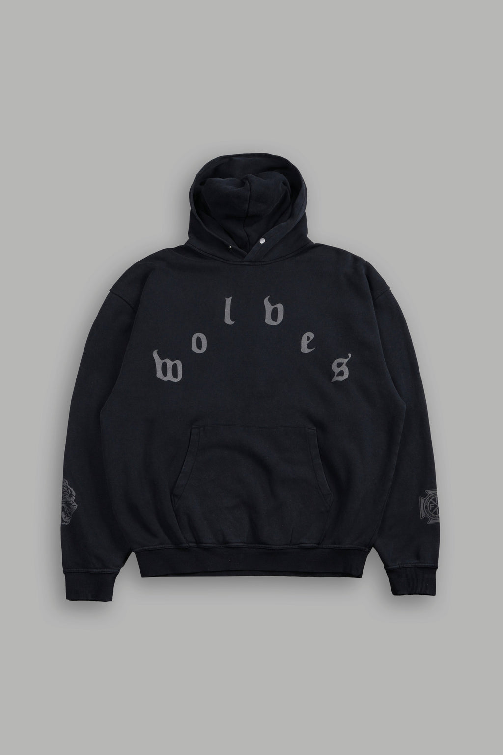 Scorpion Fire Pierce Hoodie in Black — imagem 3