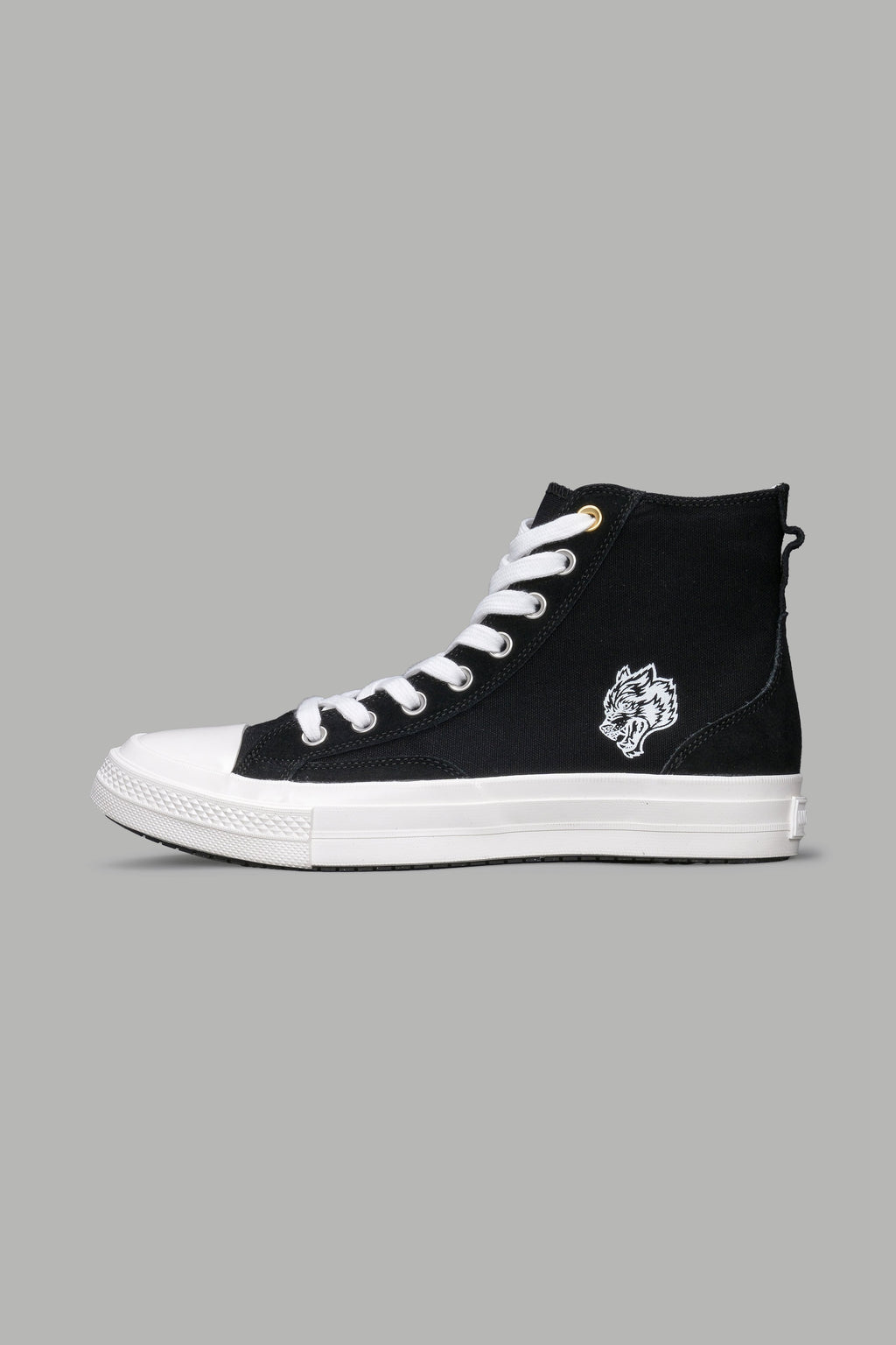 Wolves Forever Sueded Walk 1-DIOS High Top Shoe in Black — imagem 1