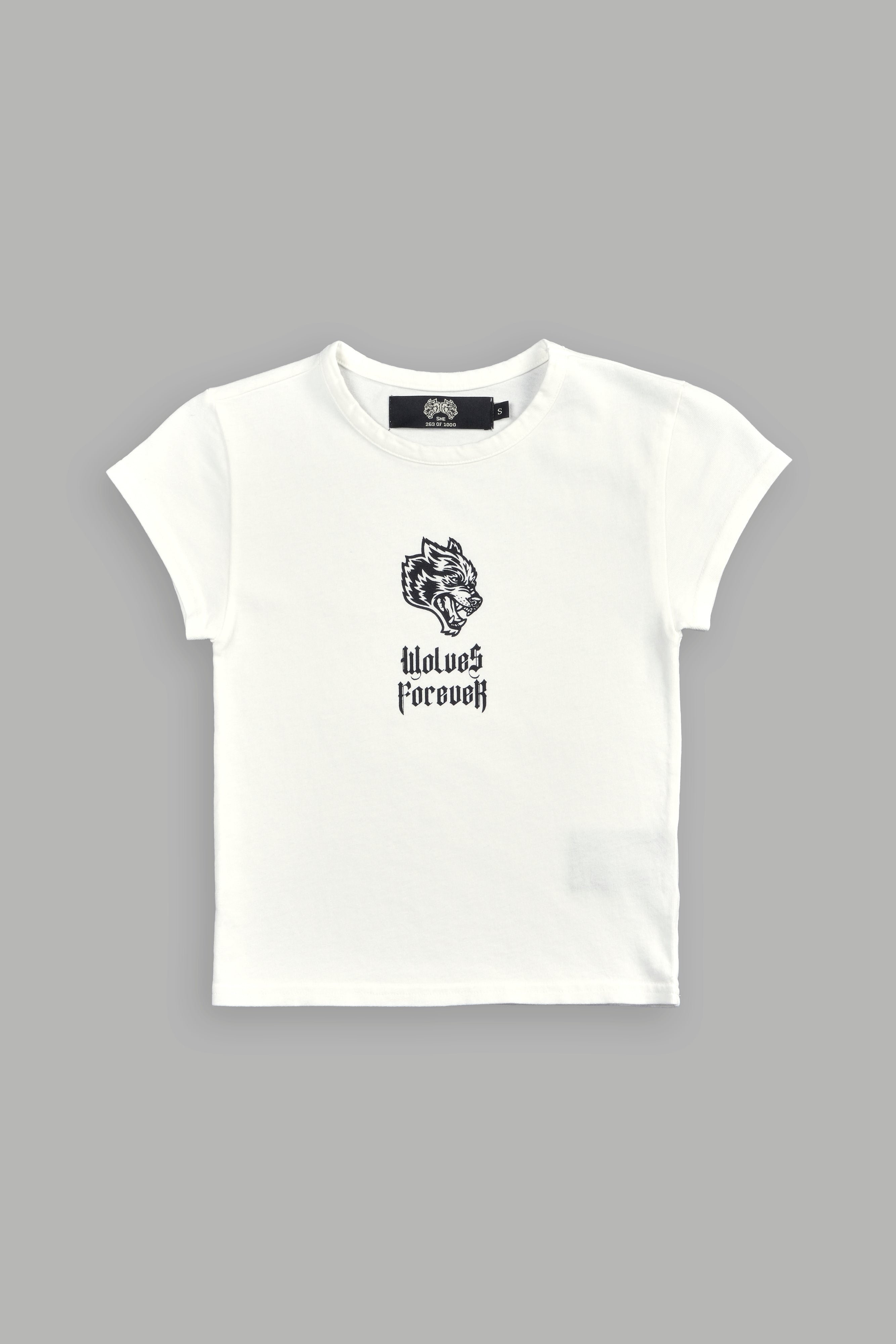 Wolves Are Forever "Baby" Tee in Cream — imagem 3