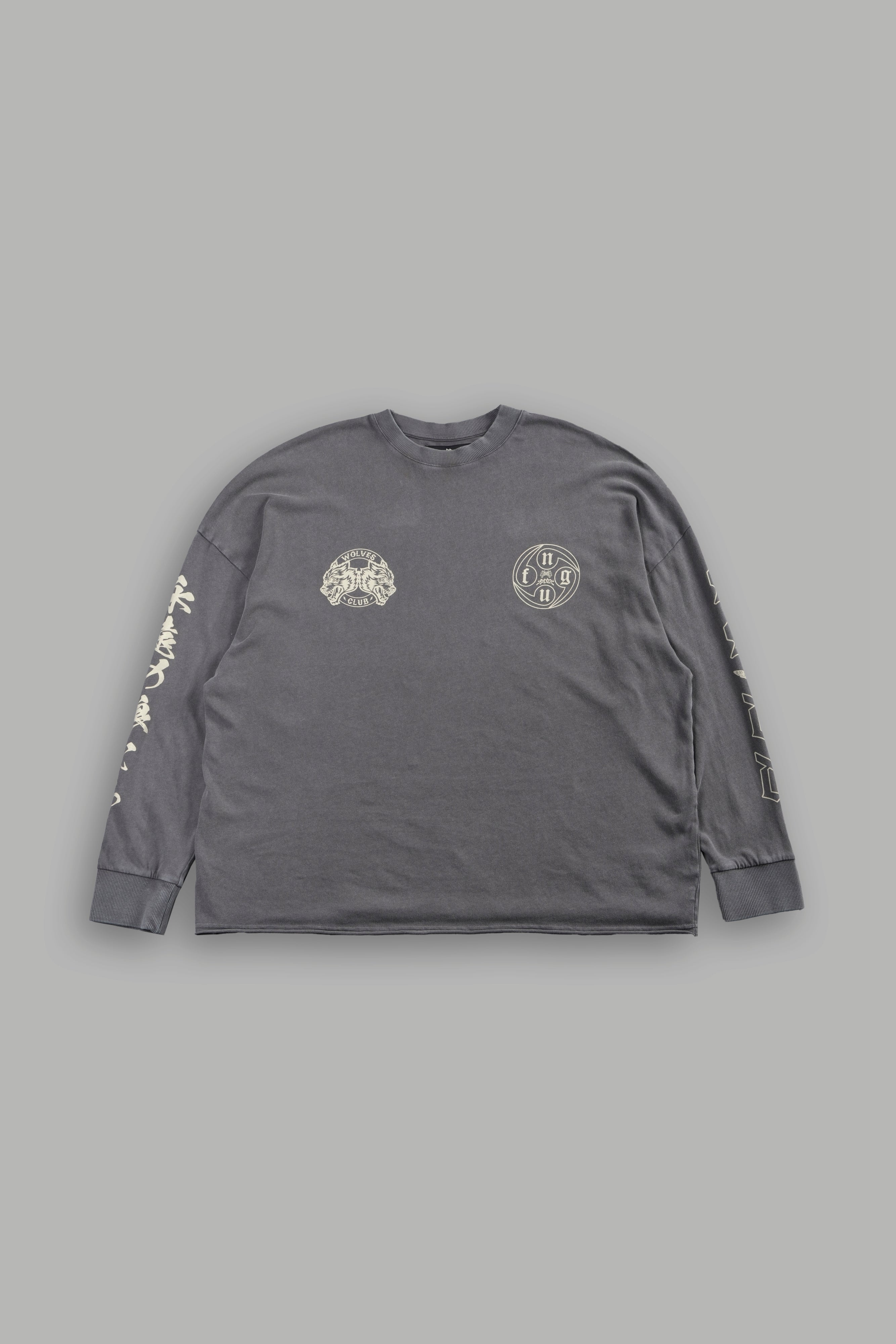 Kazoku Okami Premium Box Cut Ls Tee in Slate Gray — imagem 3