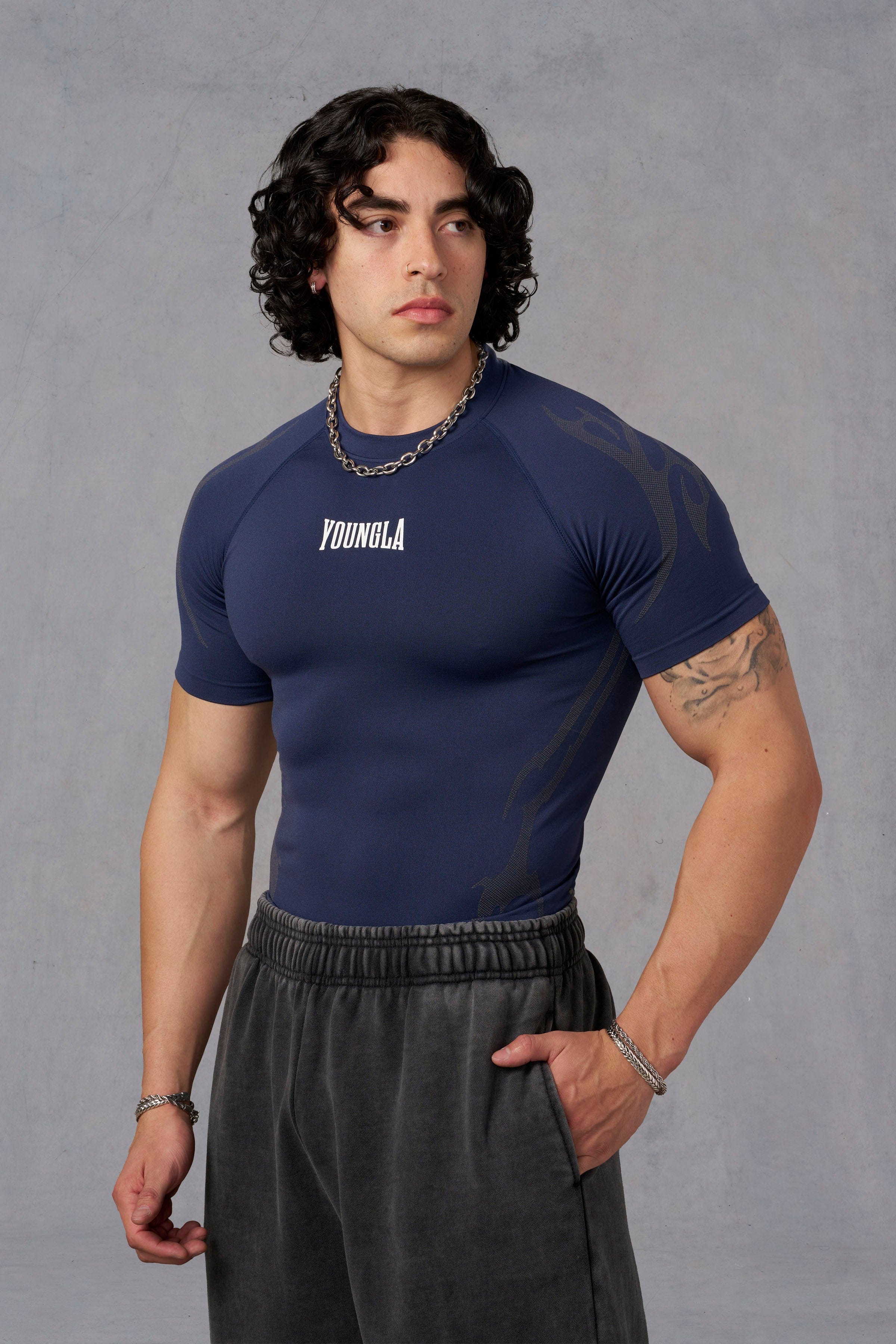 4067 - Gothic Compression Tees — imagem 10