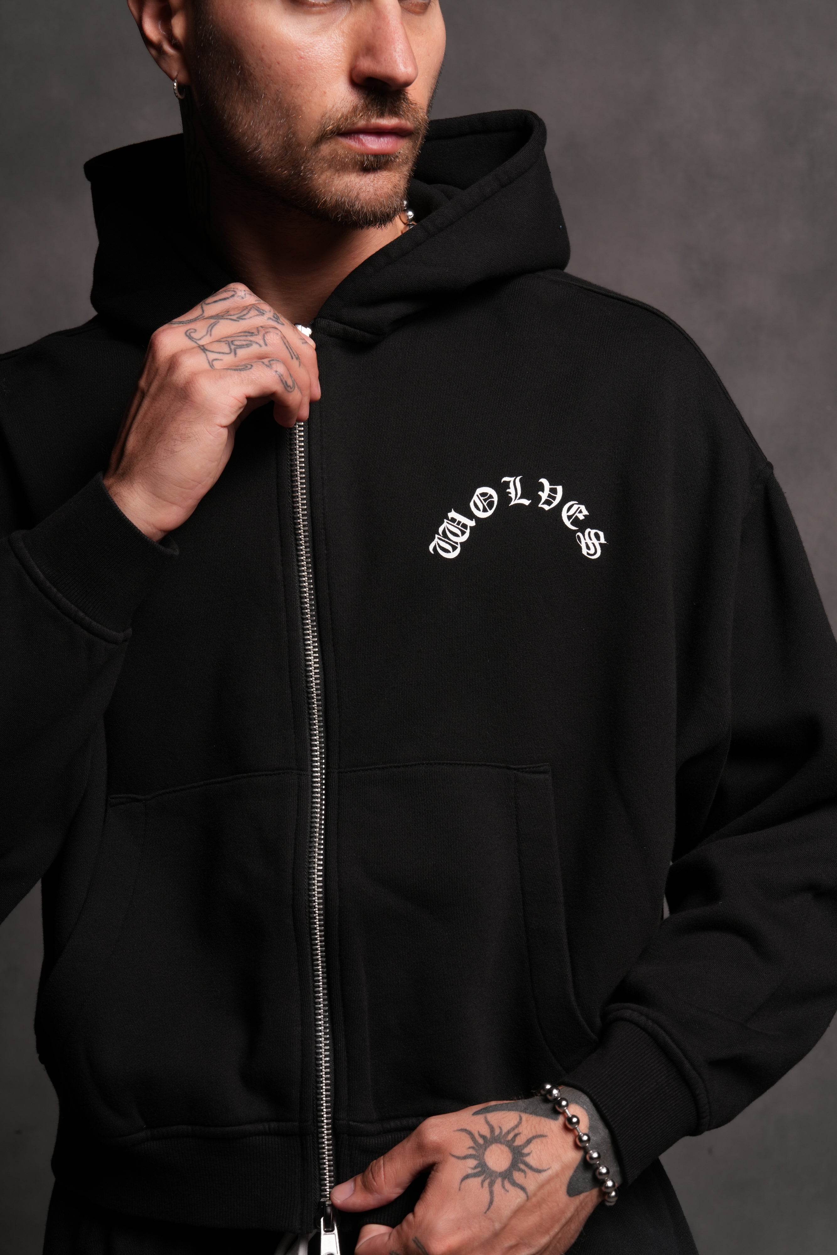 Wolf Chopper Vex Double Zip Hoodie in Black