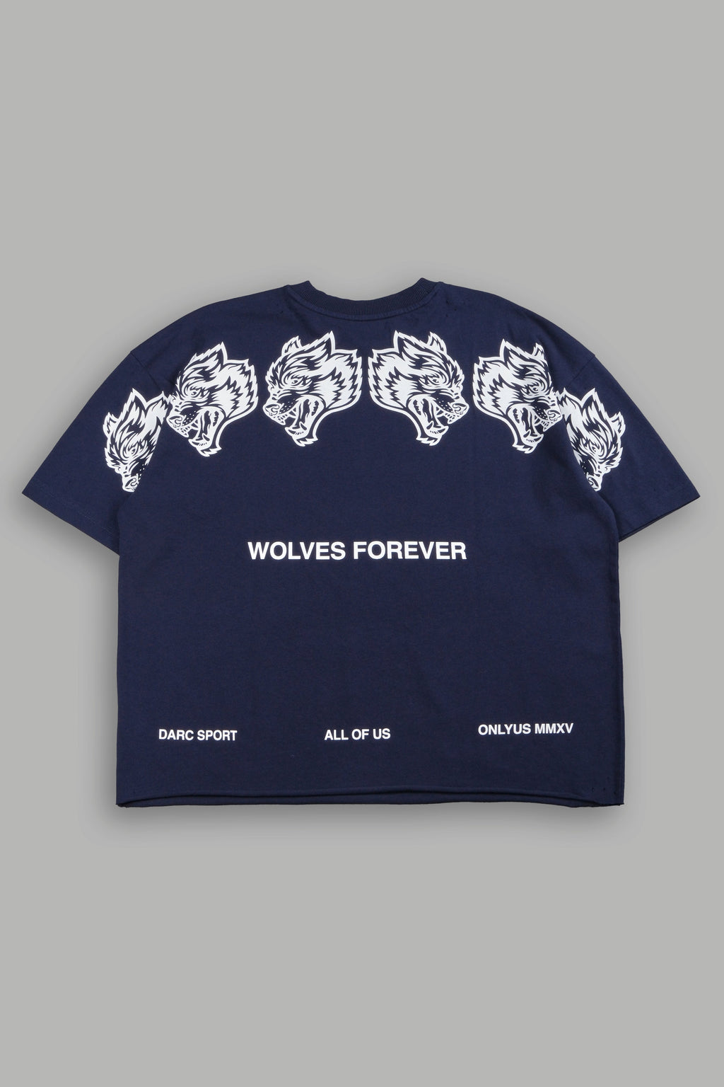 Wolves Have Your Back Distressed Grunge Mid Length Raw Hem Tee In Navy - imagem 1