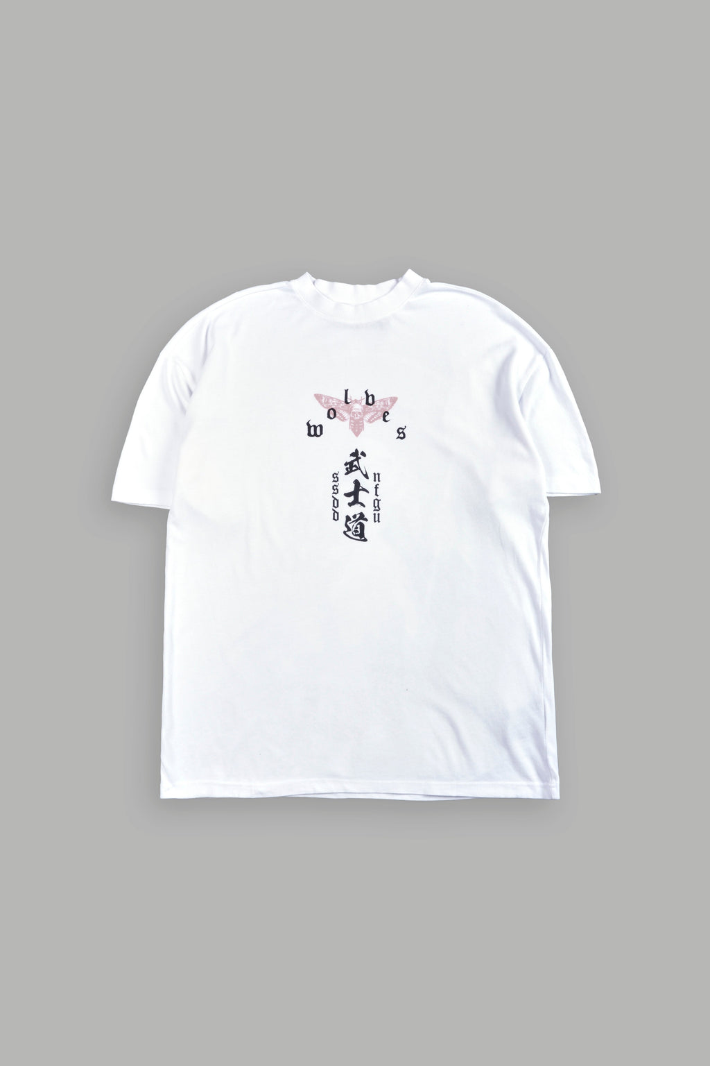 Shinigami'S Embrace Premium Oversized Tee in White — imagem 3