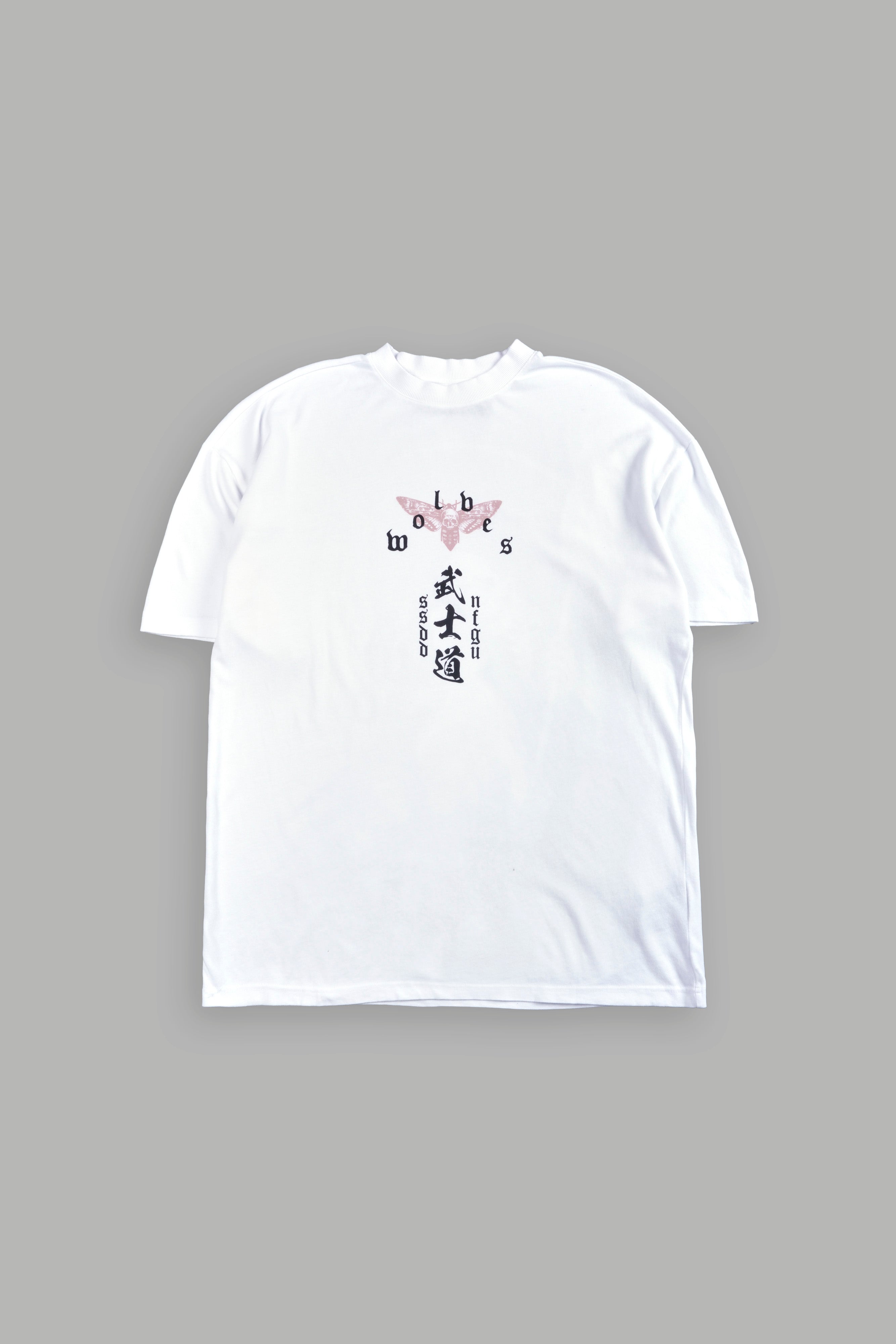 Shinigami'S Embrace Premium Oversized Tee in White — imagem 3