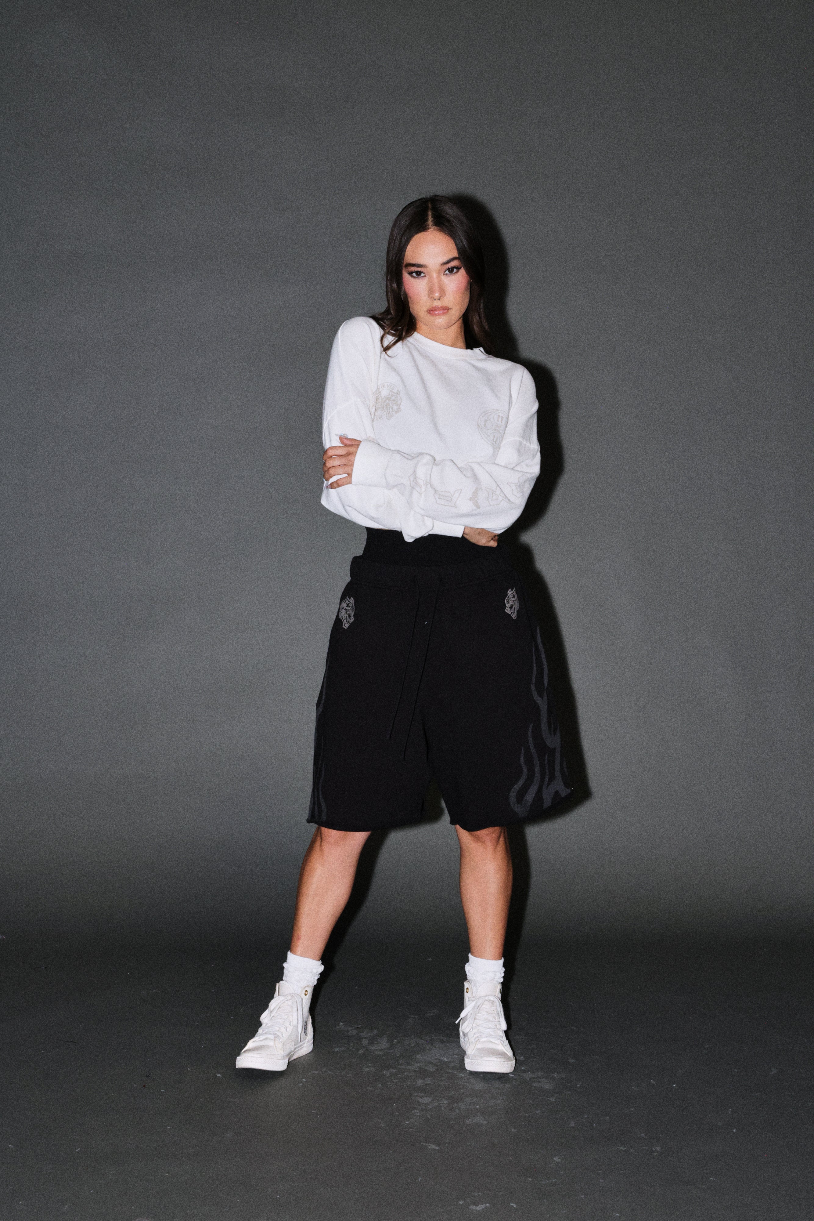 Kazoku Okami Premium Box Cut Ls Tee in Cream — imagem 11