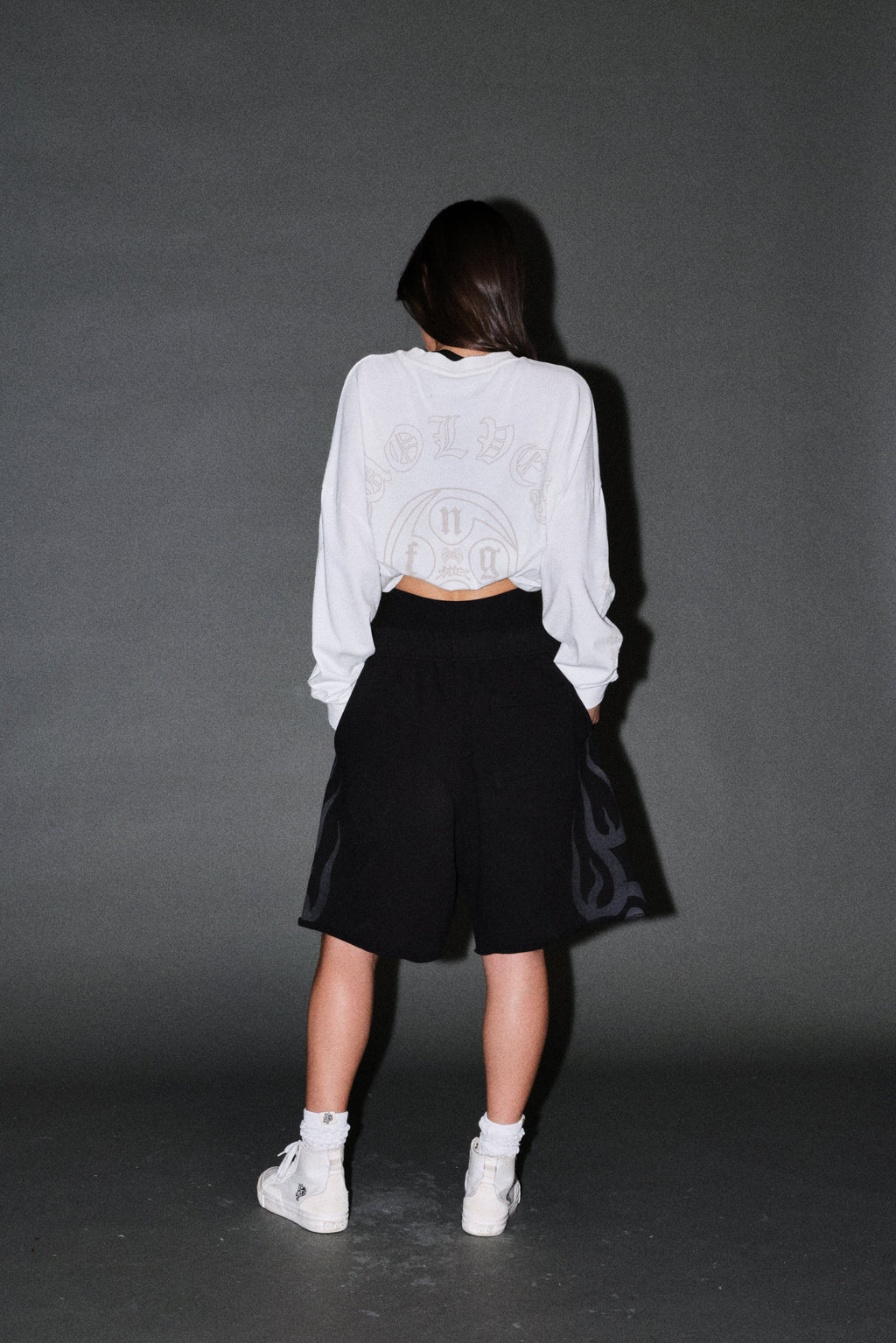 Kazoku Okami Premium Box Cut Ls Tee in Cream — imagem 12