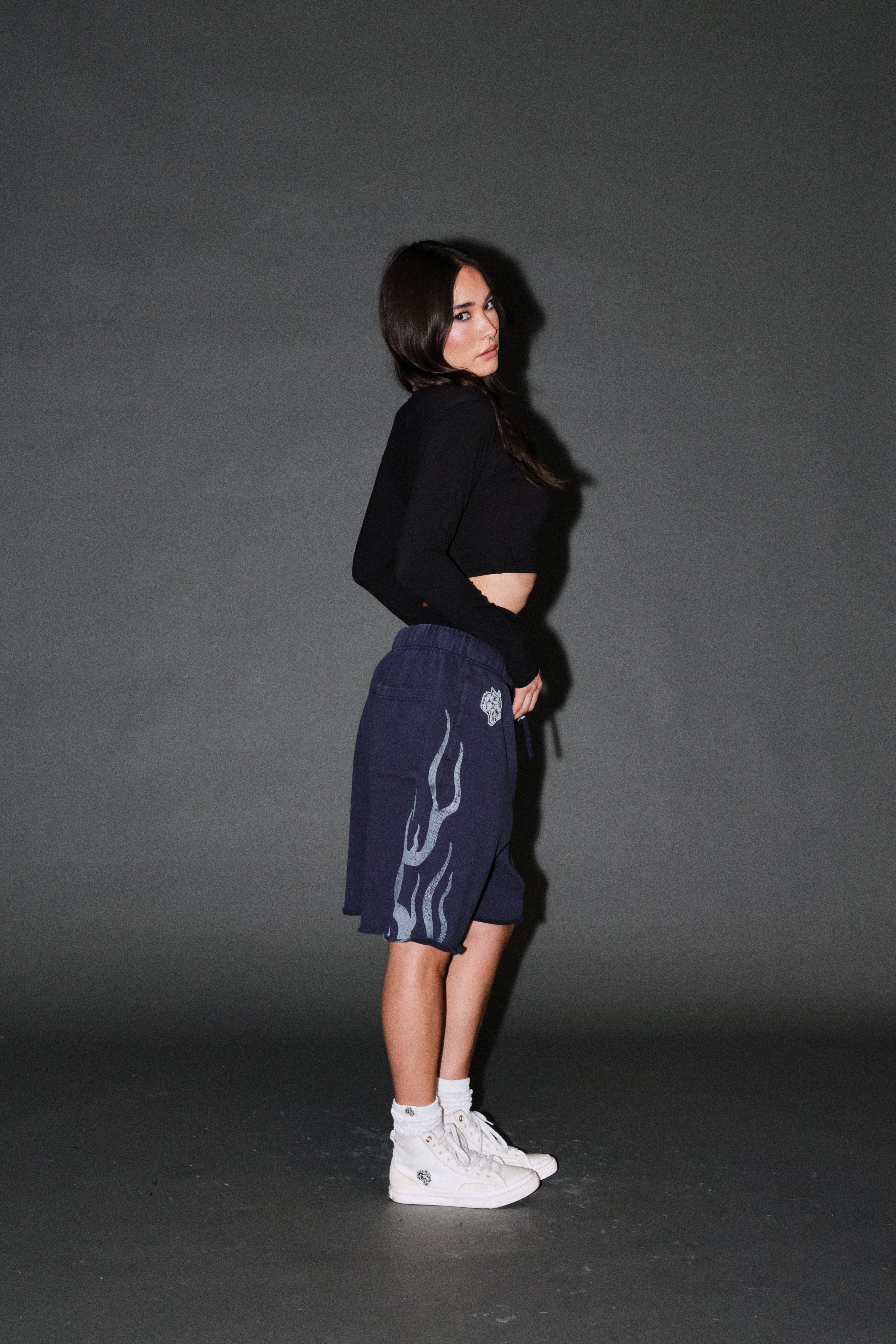 Fight Or Flight Grunge Oversized Raw Hem Post Lounge Sweat Shorts in Navy — imagem 10